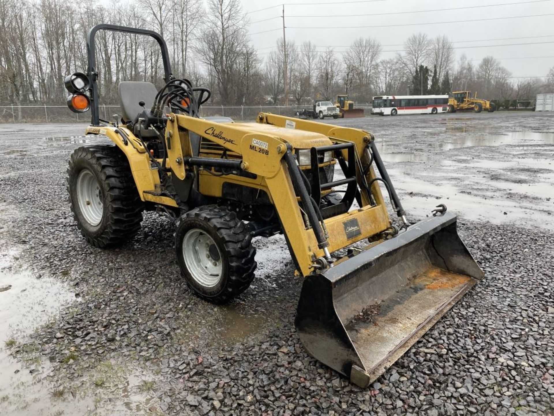 2005 Challenger MT255B 4x4 Utility Tractor - Bild 2 aus 20