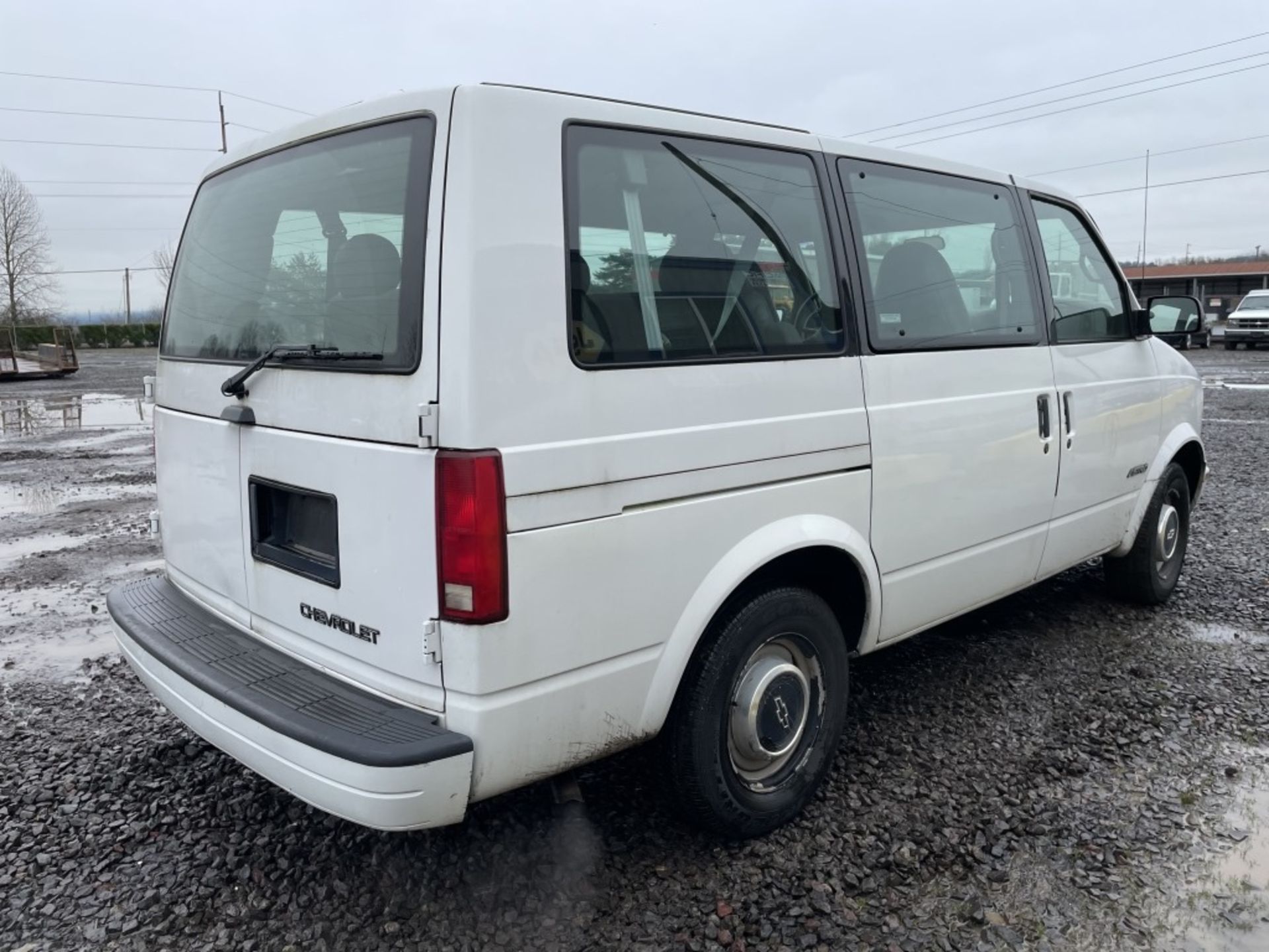 1997 Chevrolet Astro Passenger Van - Image 3 of 15