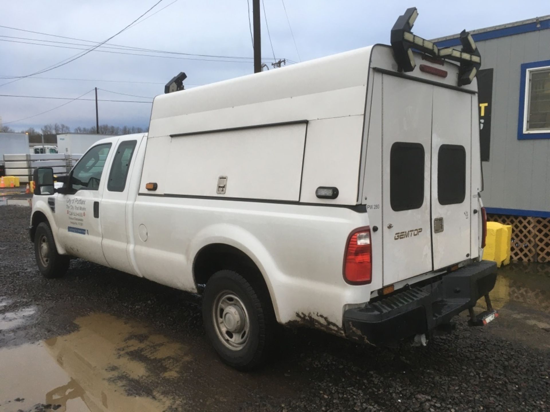 2010 Ford F250 XL SD Extra Cab Pickup - Image 4 of 18
