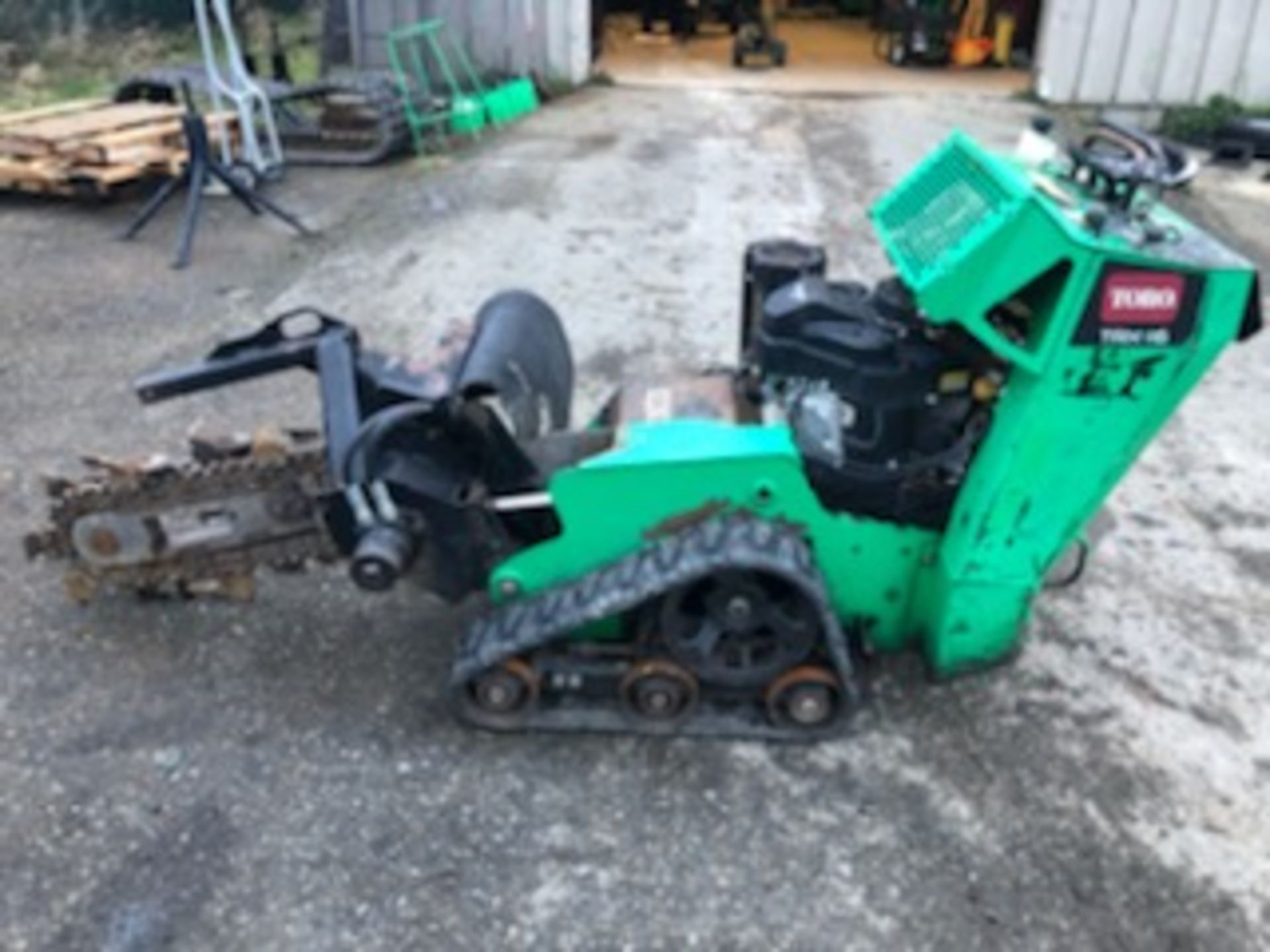 2014 Toro TRX16HP Walk Behind Trencher - Bild 4 aus 10