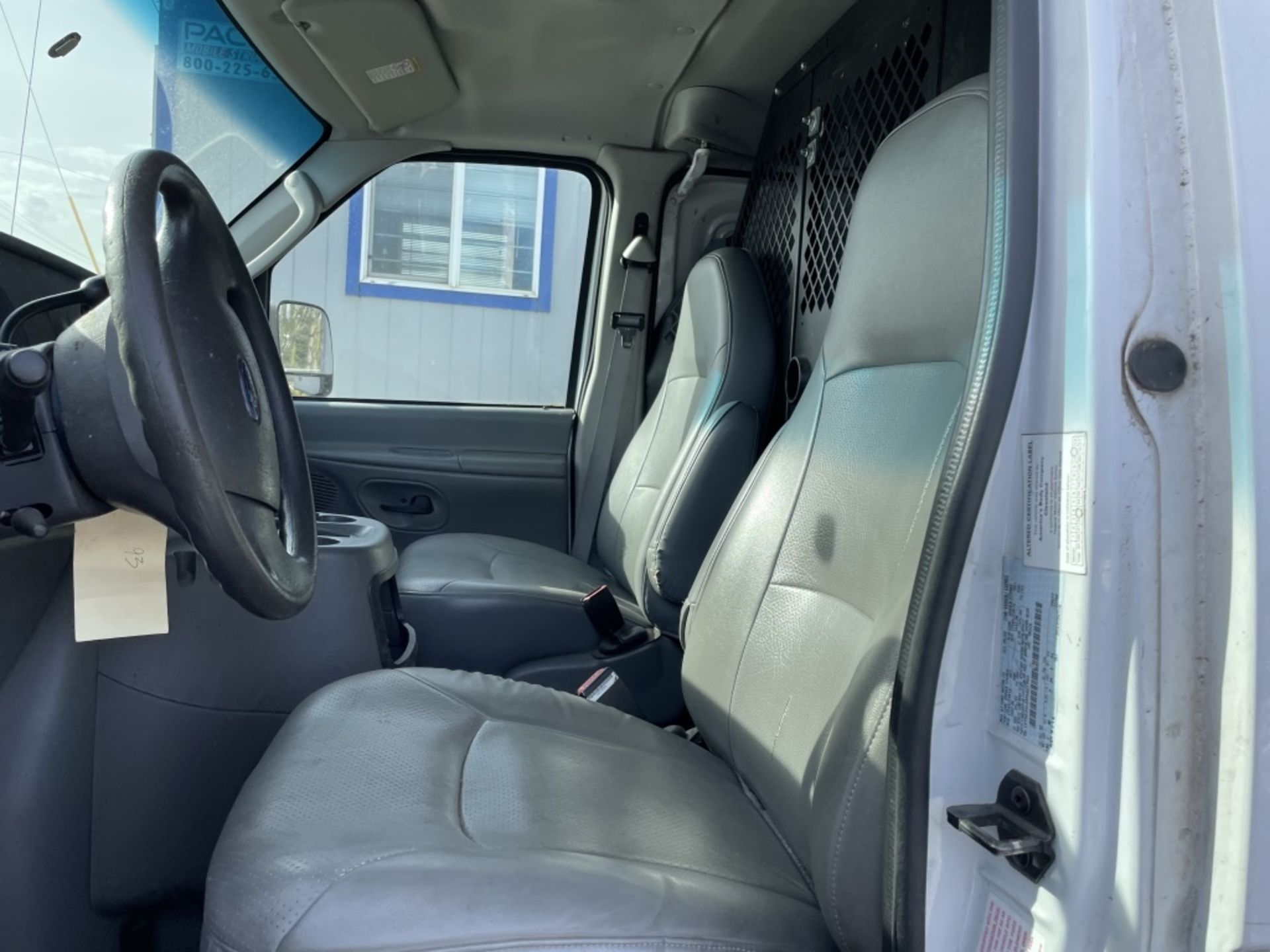 2004 Ford E350 SD Cargo Van - Image 9 of 14