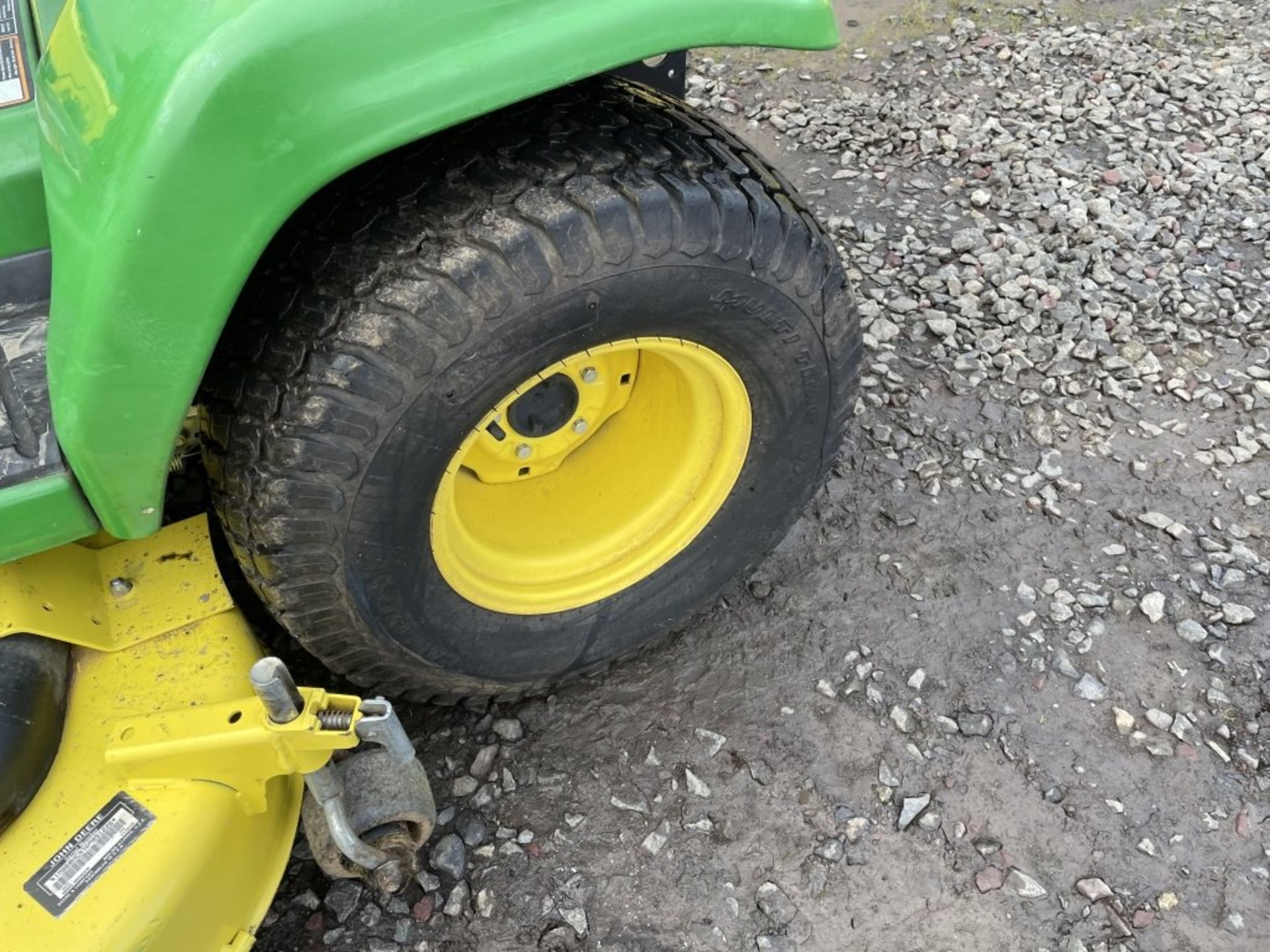 2015 John Deere X730 Ride On Mower - Image 12 of 19