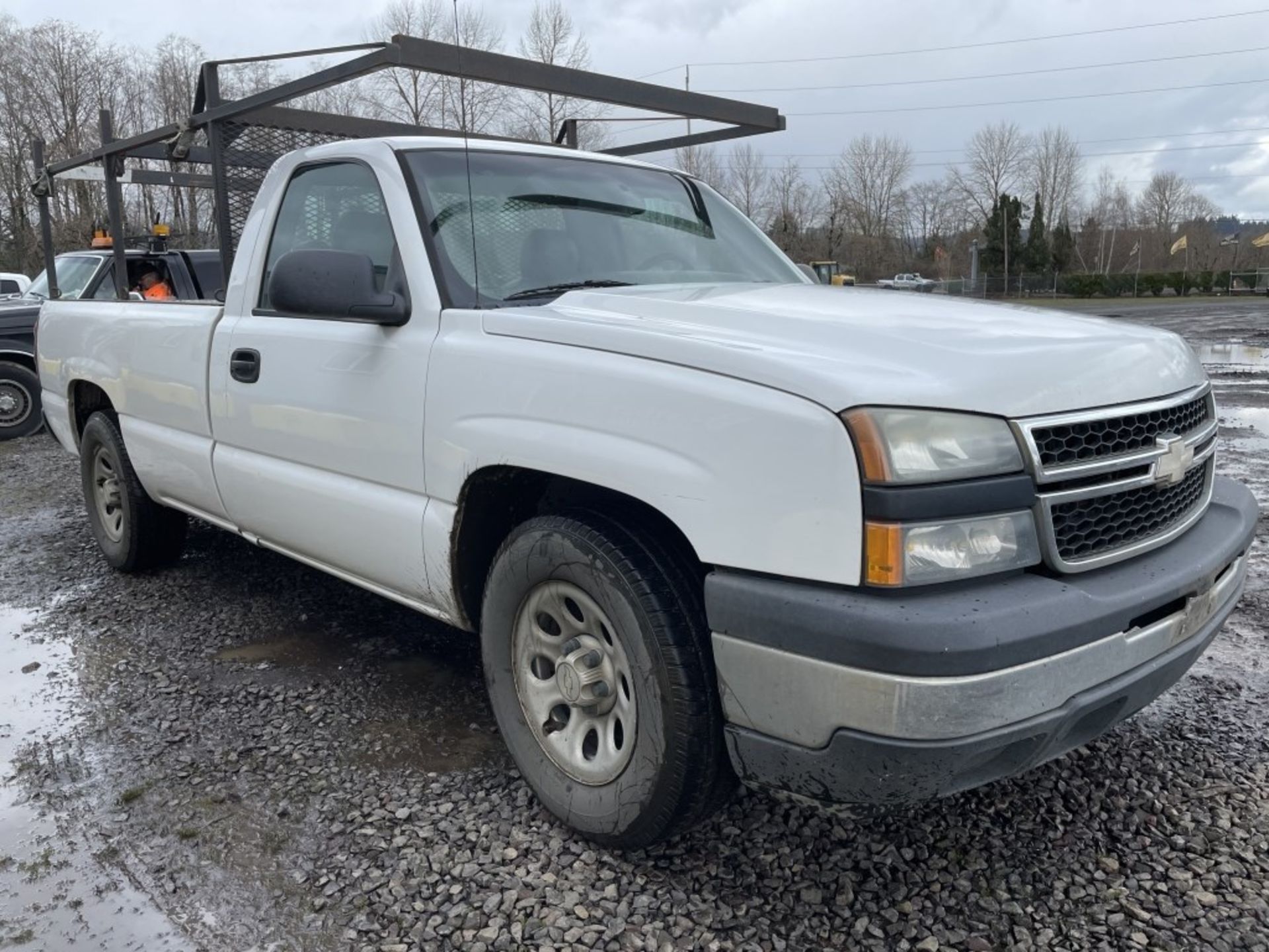 2006 Chevrolet Silverado 1500 Pickup - Image 2 of 17