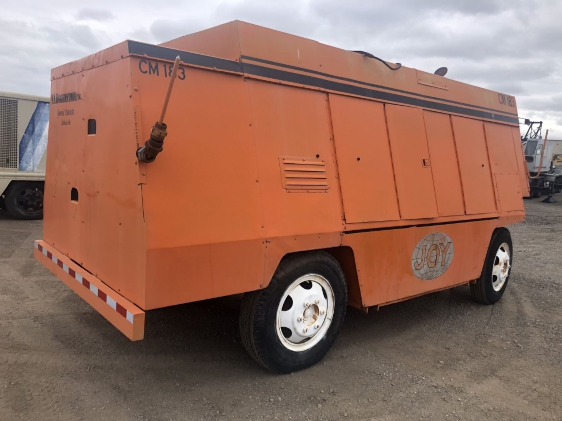 1973 Joy 1050 Towable Air Compressor - Image 6 of 23