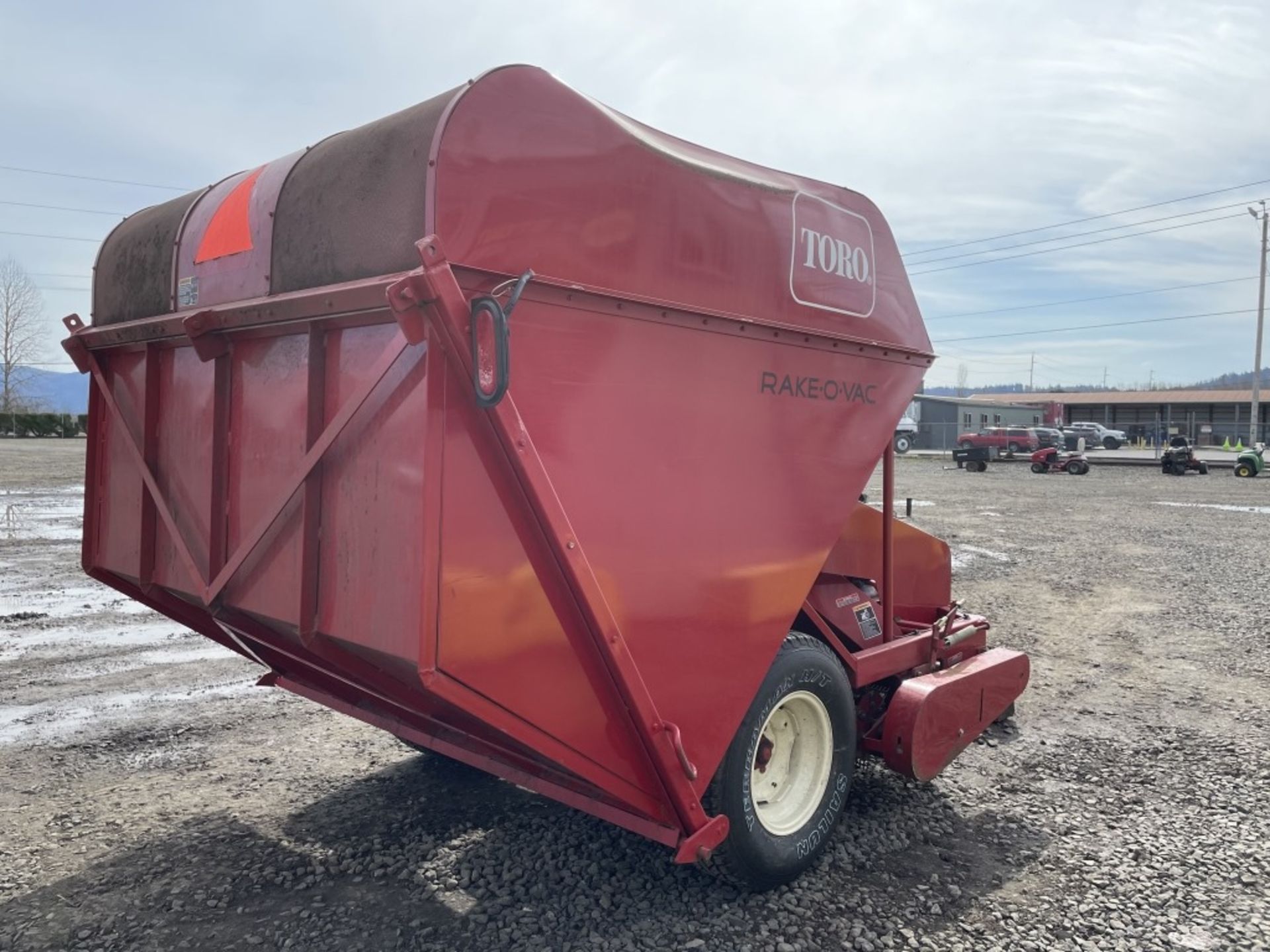 2007 Toro 7050 Rake-O-Vac Leaf Rake/Vacuum - Image 3 of 11