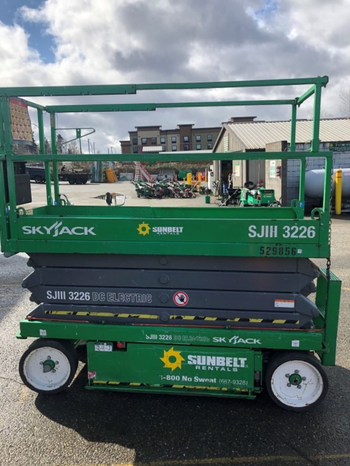 2013 Skyjack SJ III 3226 Scissor Lift - Image 2 of 6