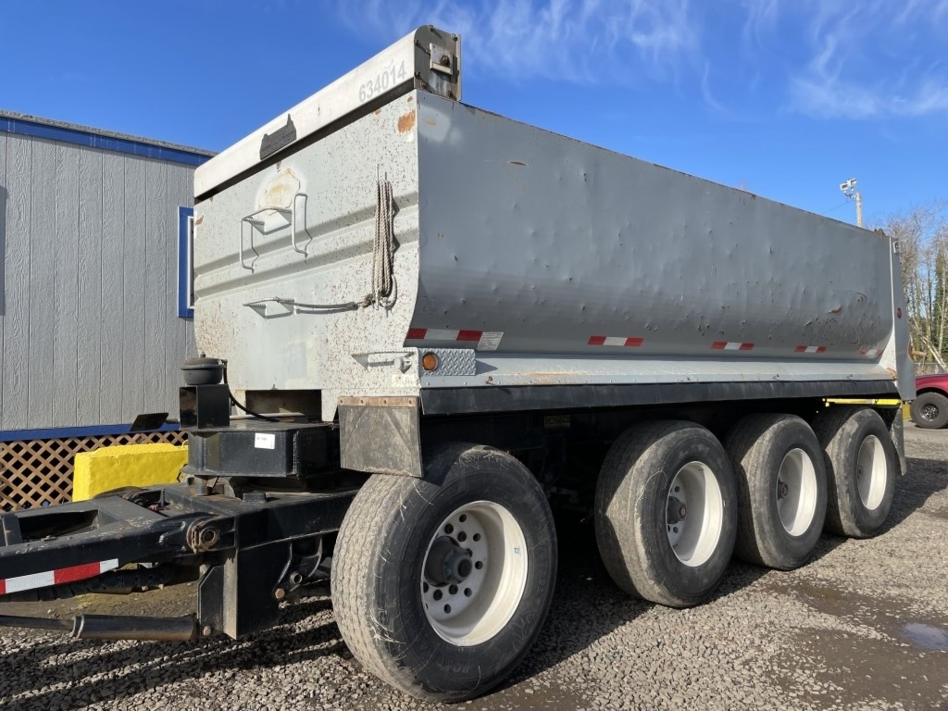 1997 Pioneer Quad Axle Pup Trailer - Image 4 of 18