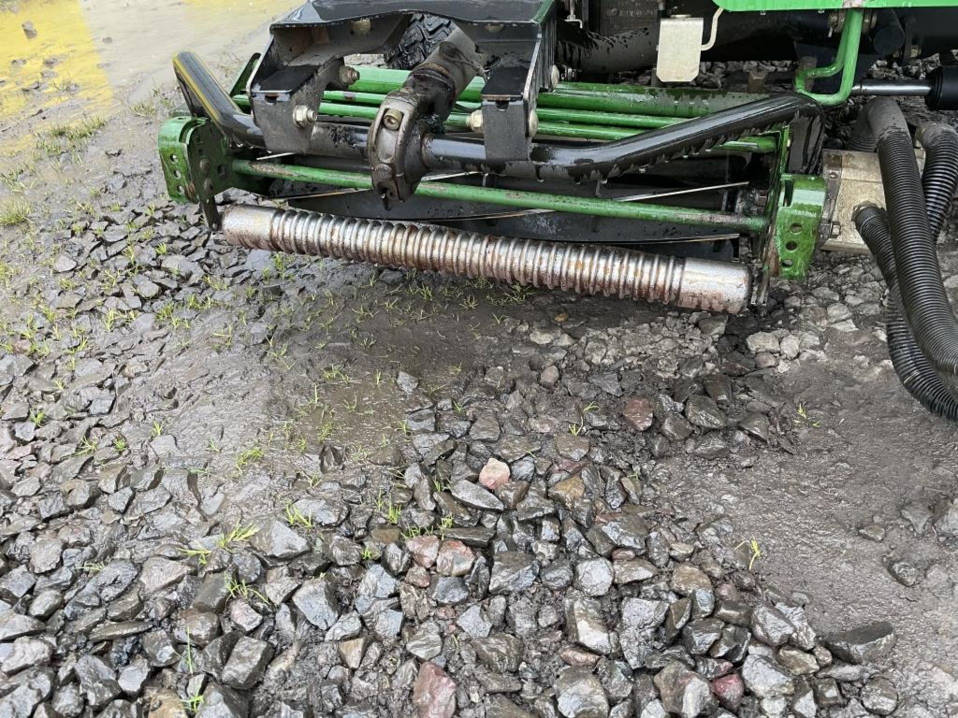 2000 John Deere 2500 Ride On Mower - Image 6 of 14