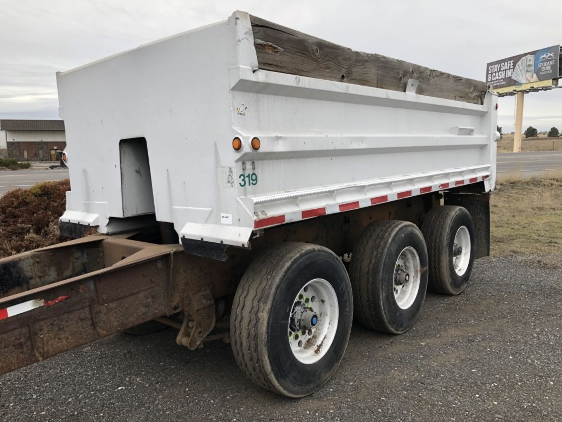 1990 Peerless 15' Tri-Axle Pup Trailer