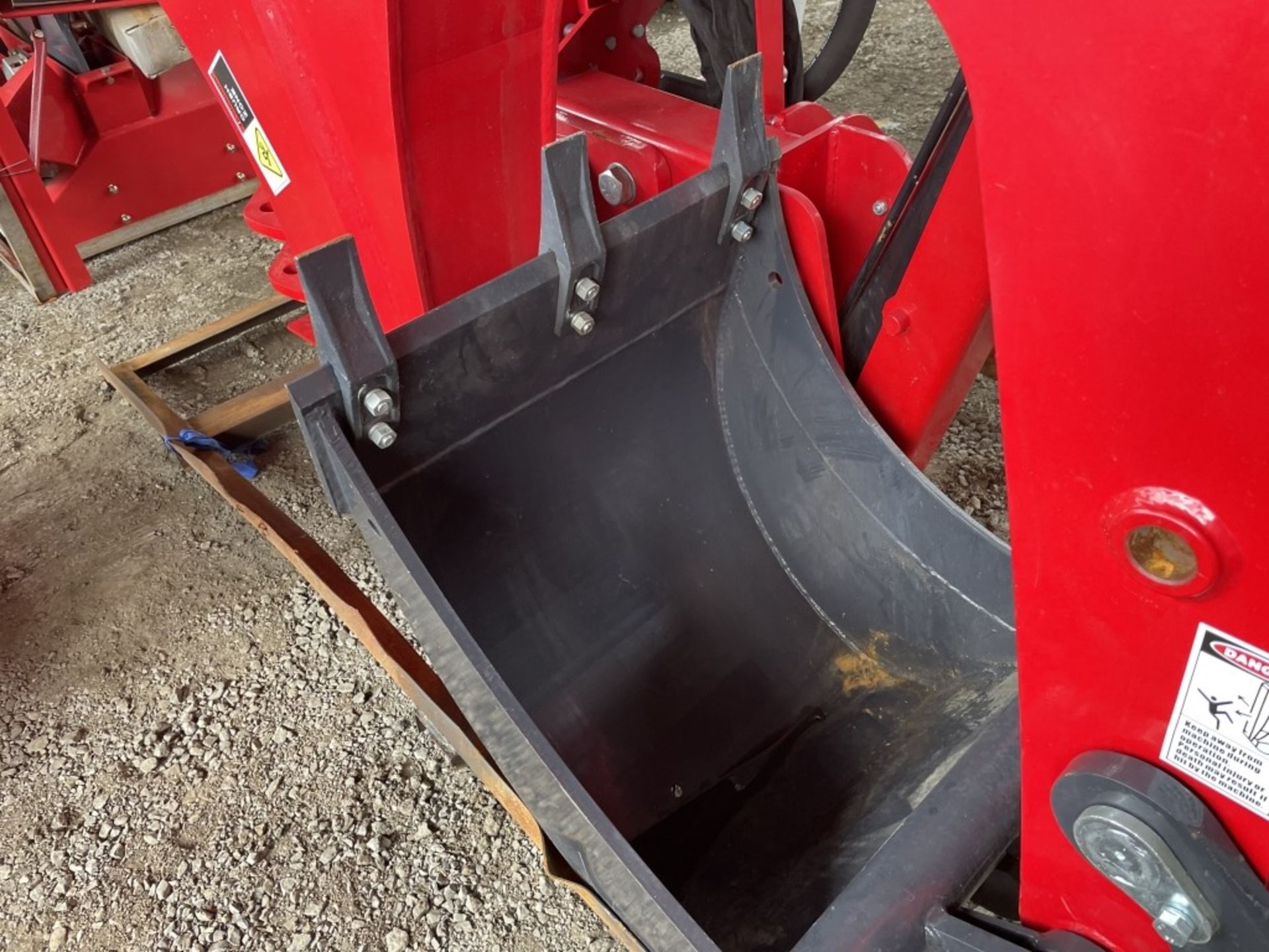 2019 Value Leader BH-10 Backhoe Attachment - Image 5 of 8