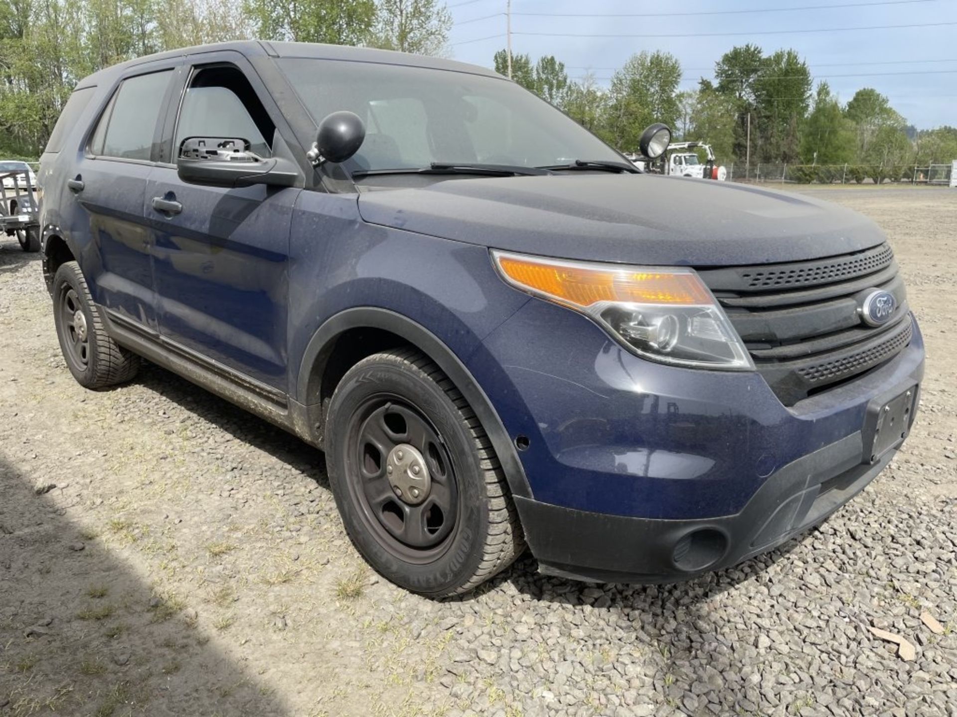 2015 Ford Explorer SUV - Image 2 of 18