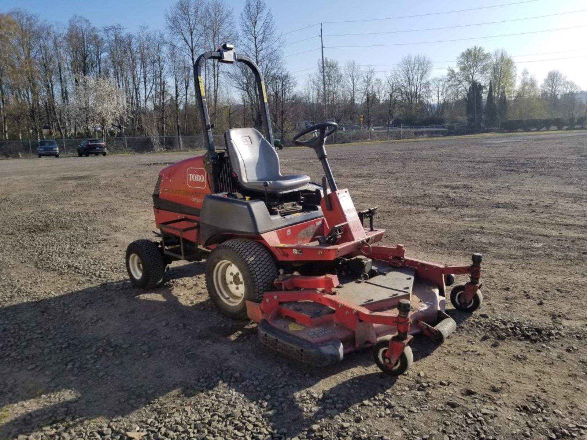 2006 Toro 3280D Groundsmaster Mower - Image 2 of 17