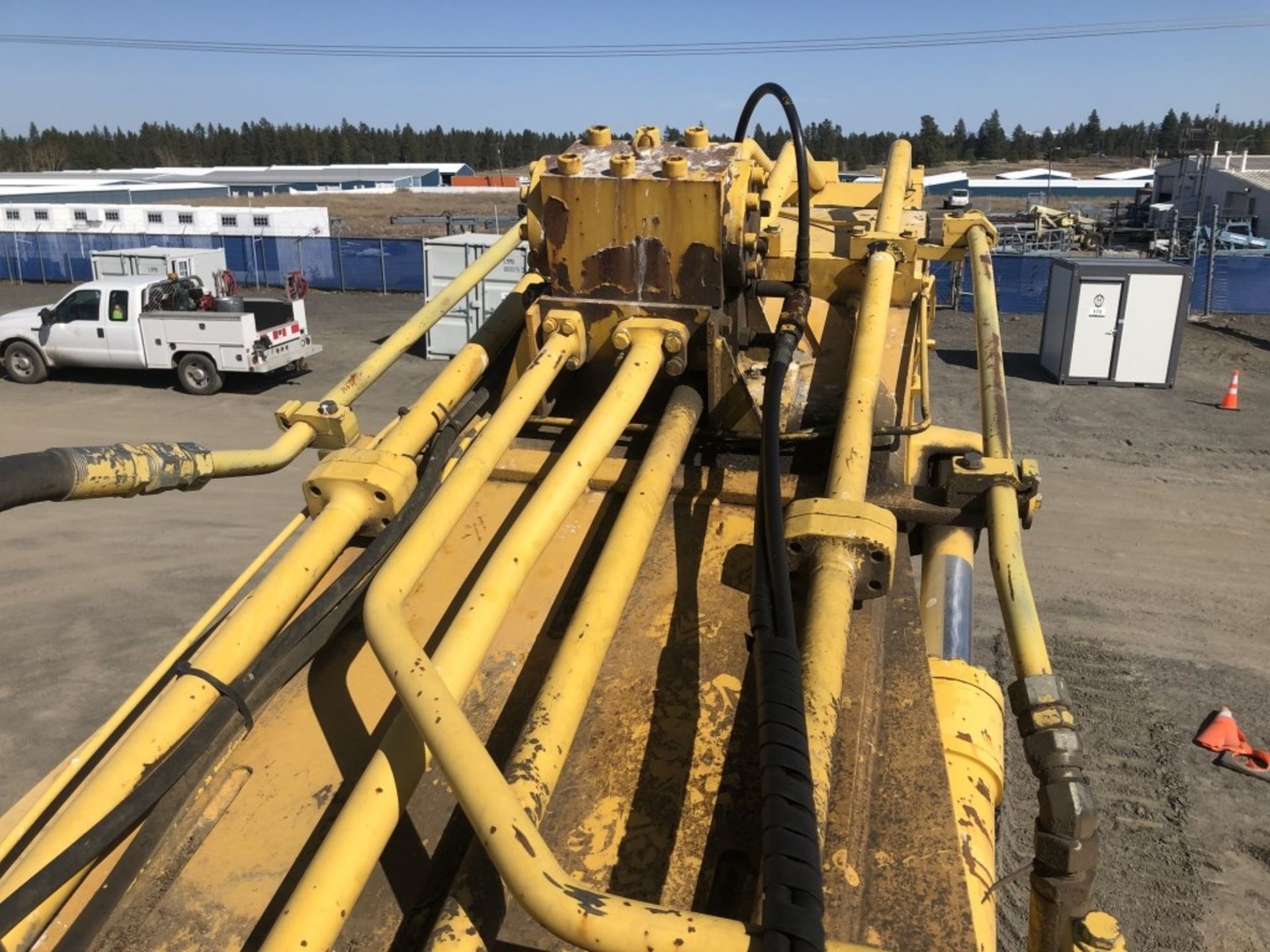 2004 Komatsu PC750LC-7 Hydraulic Excavator - Image 49 of 75