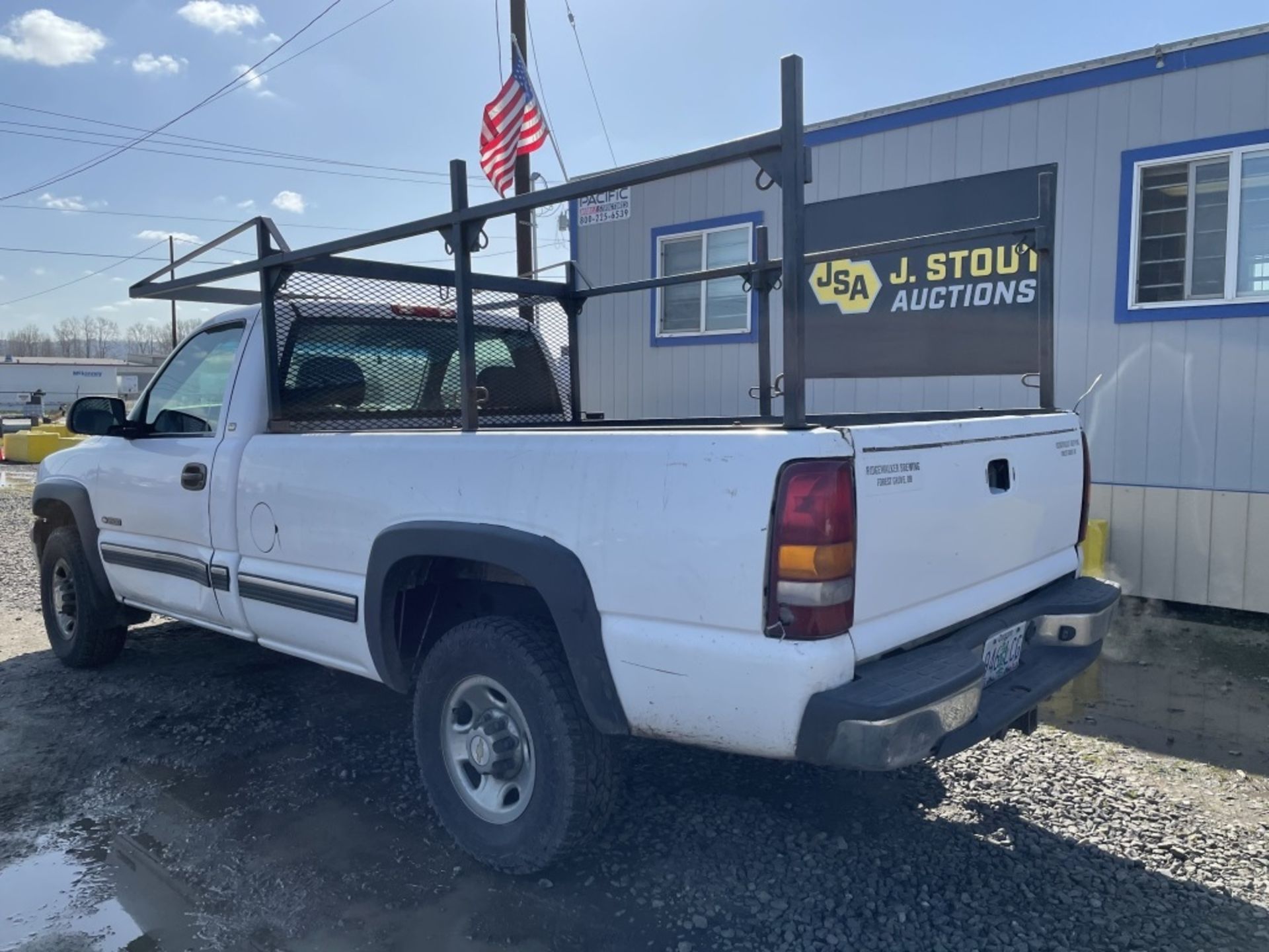 2002 Chevrolet Silverado 2500 Pickup - Image 4 of 17