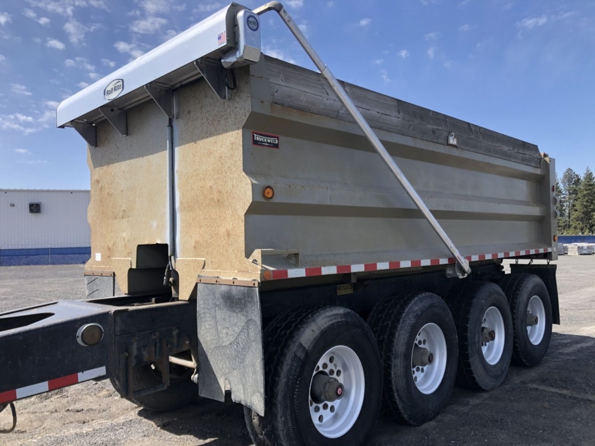 2004 Pioneer Quad Axle Pup Trailer - Image 26 of 32