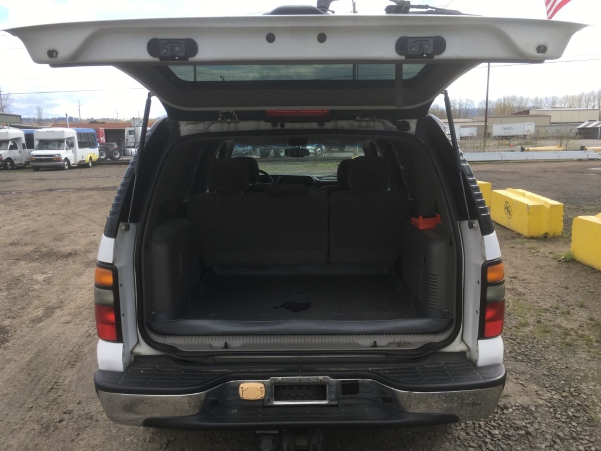 2006 Chevrolet Tahoe 4x4 SUV - Image 6 of 20