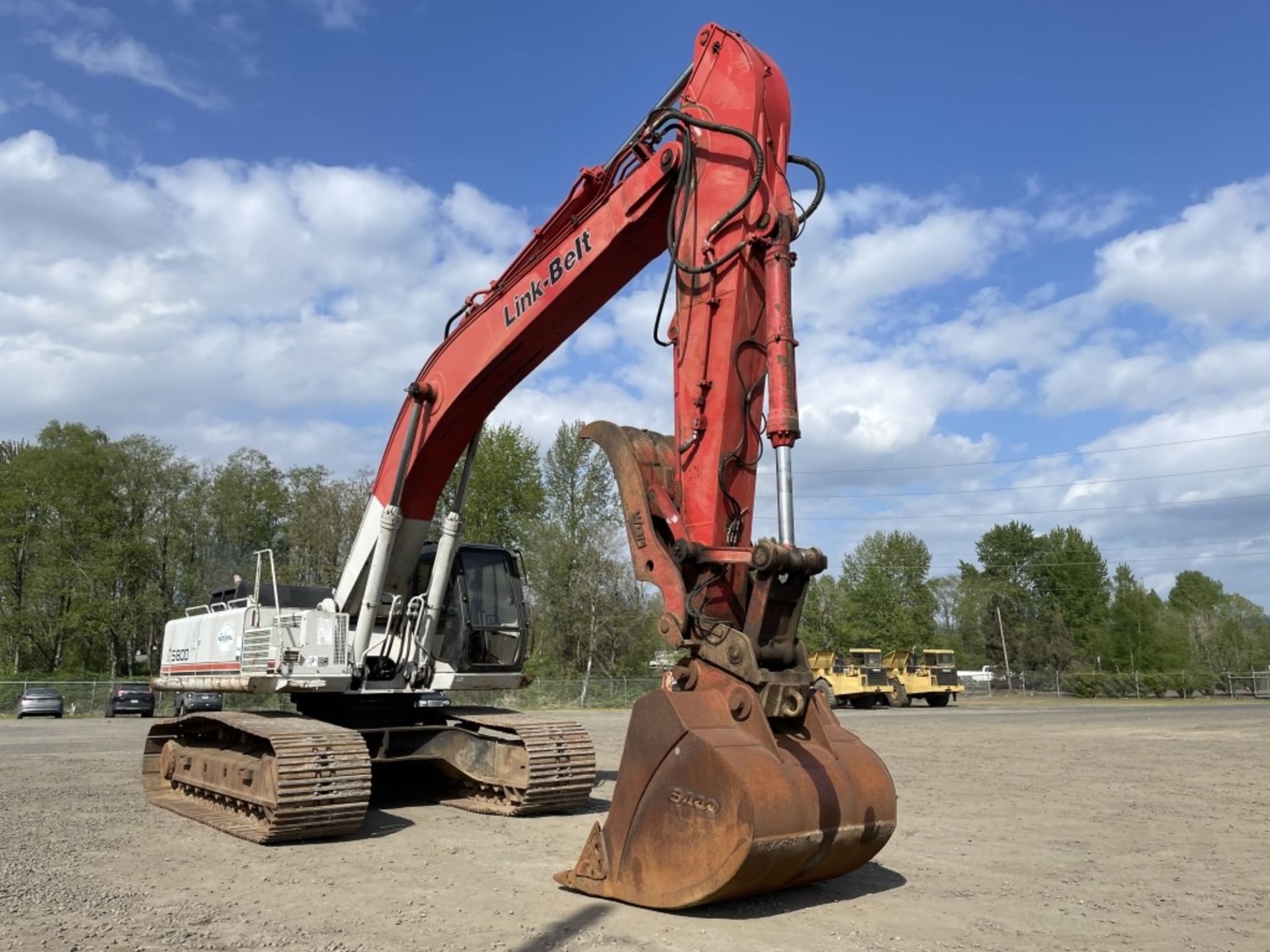 Link-Belt Quantum 5800 Hydraulic Excavator - Image 2 of 35