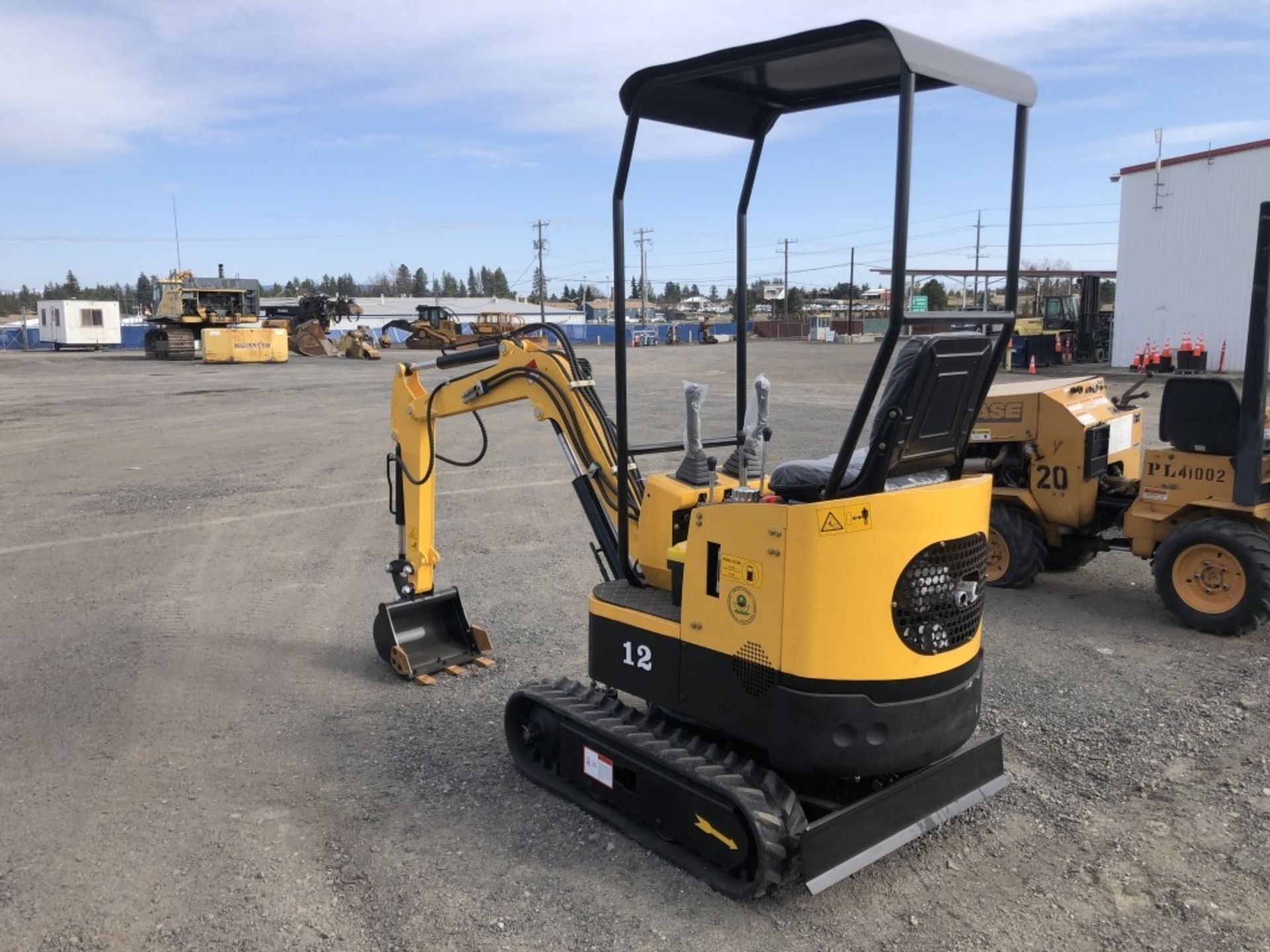 2021 Agrotk Mini Hydraulic Excavator - Image 3 of 16