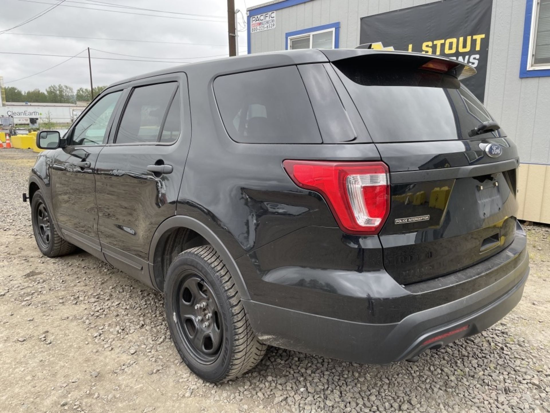 2017 Ford Explorer SUV - Image 4 of 19