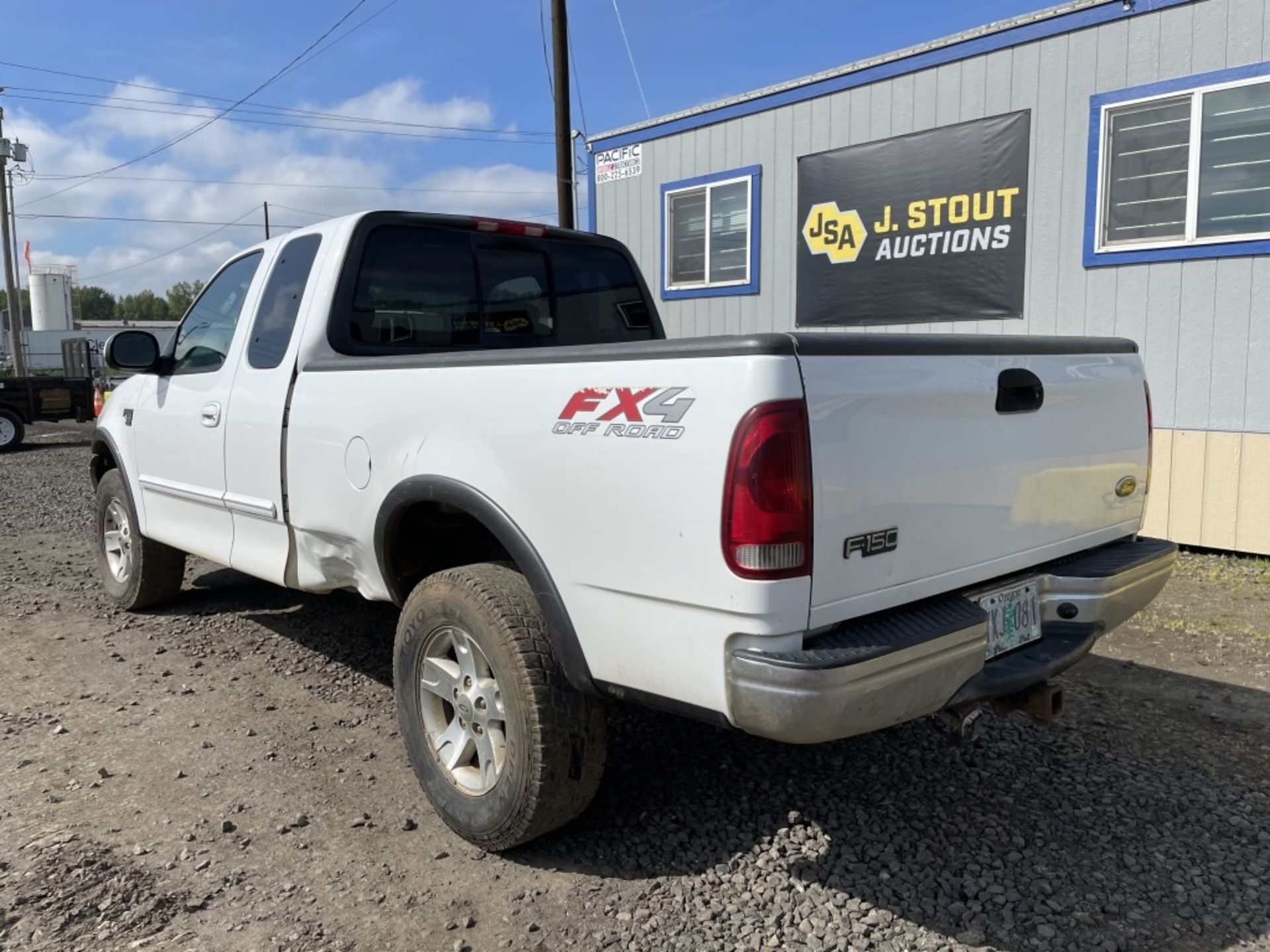 2002 Ford F150 XLT 4x4 Extra Cab Pickup - Image 4 of 20