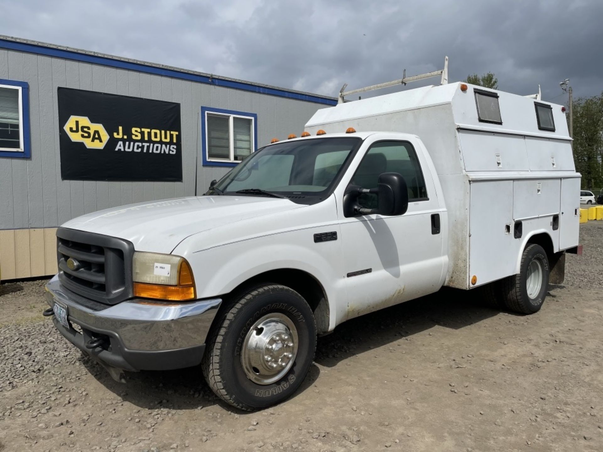 2000 Ford F350 XL SD Utility Truck