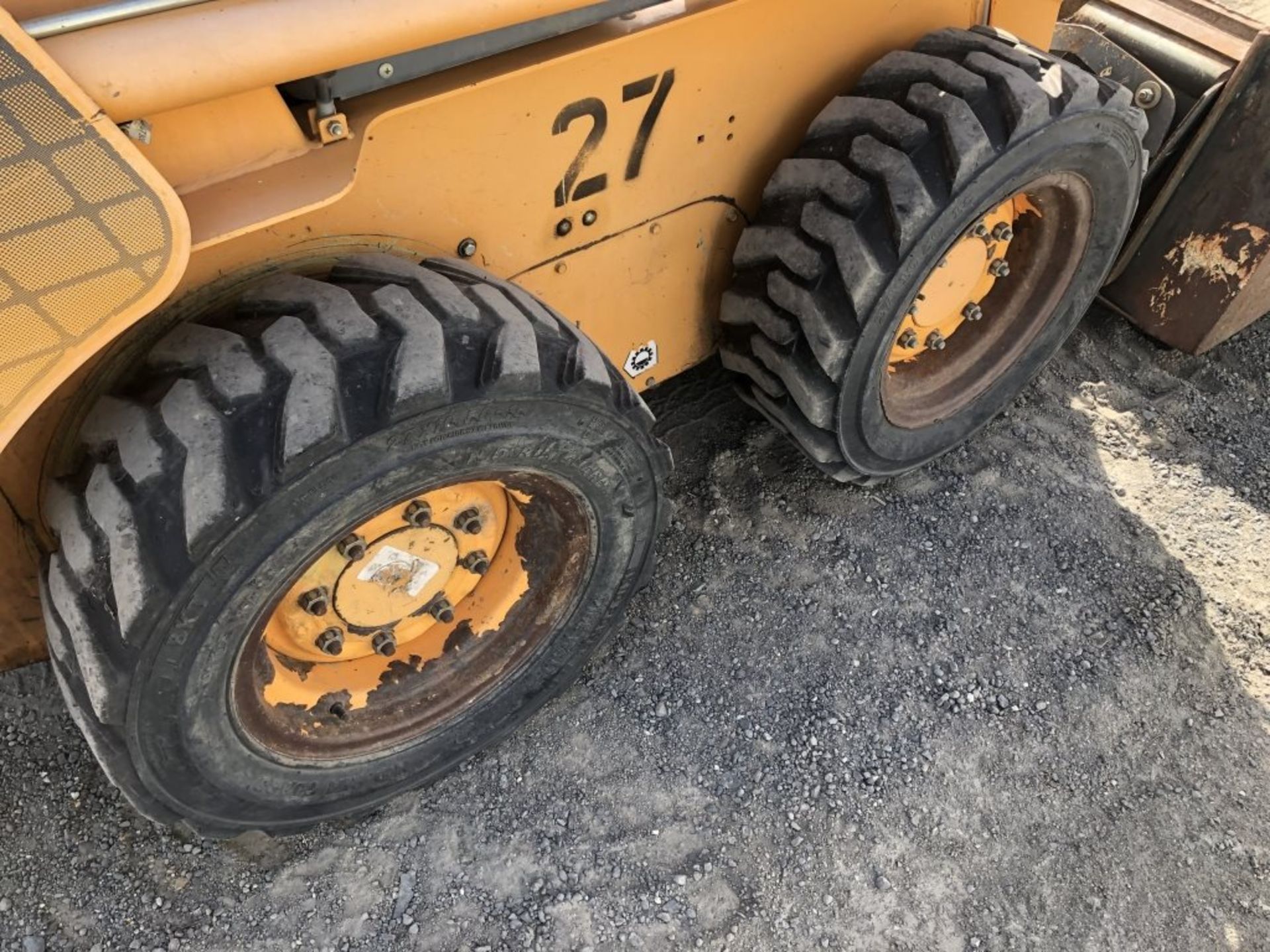 Mustang 2041 Skid Steer Loader - Image 6 of 23