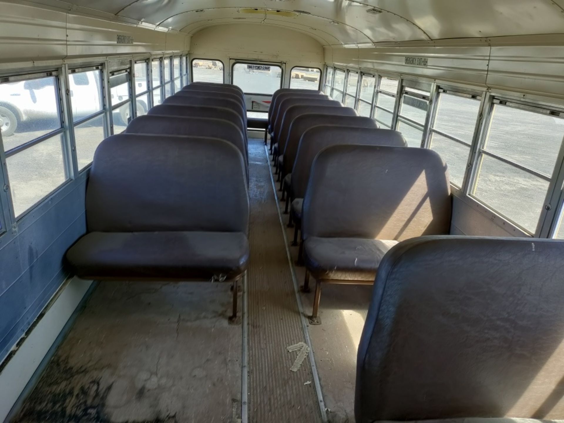 1993 International 3800 School Bus - Image 16 of 29