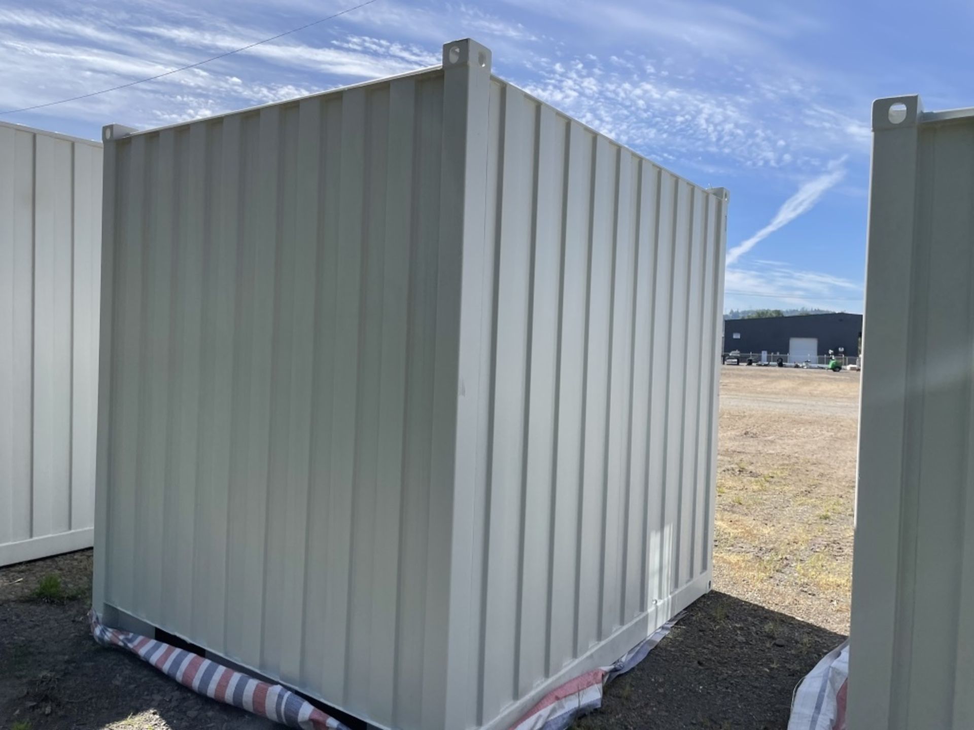 2021 8' Shipping Container - Image 3 of 5