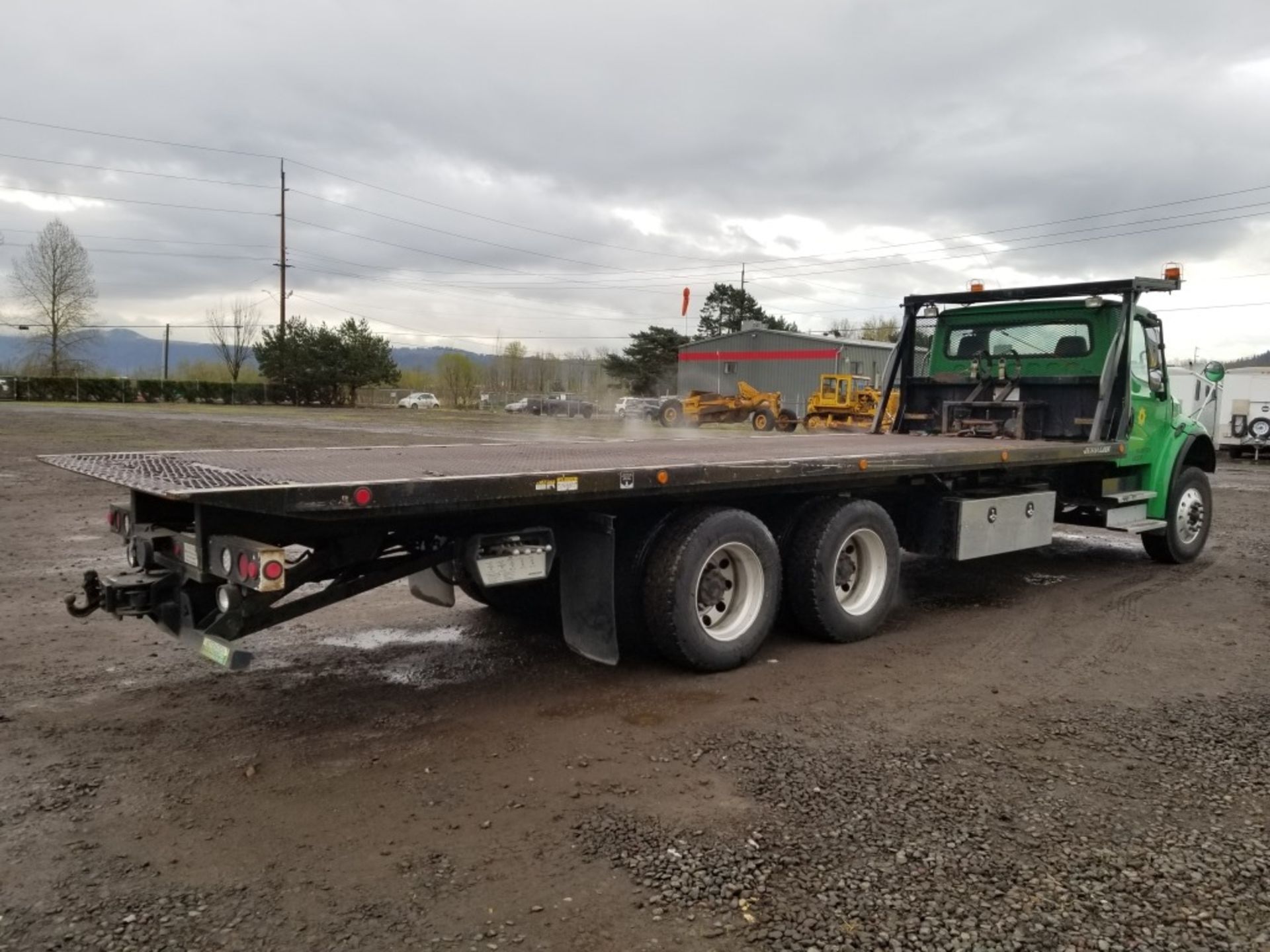 2013 Freightliner T/A Slide Bed Truck - Image 3 of 34