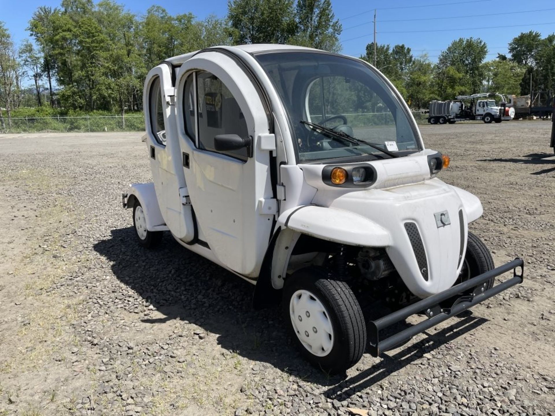 2015 Polaris Gem E4 Electric Cart - Image 2 of 11