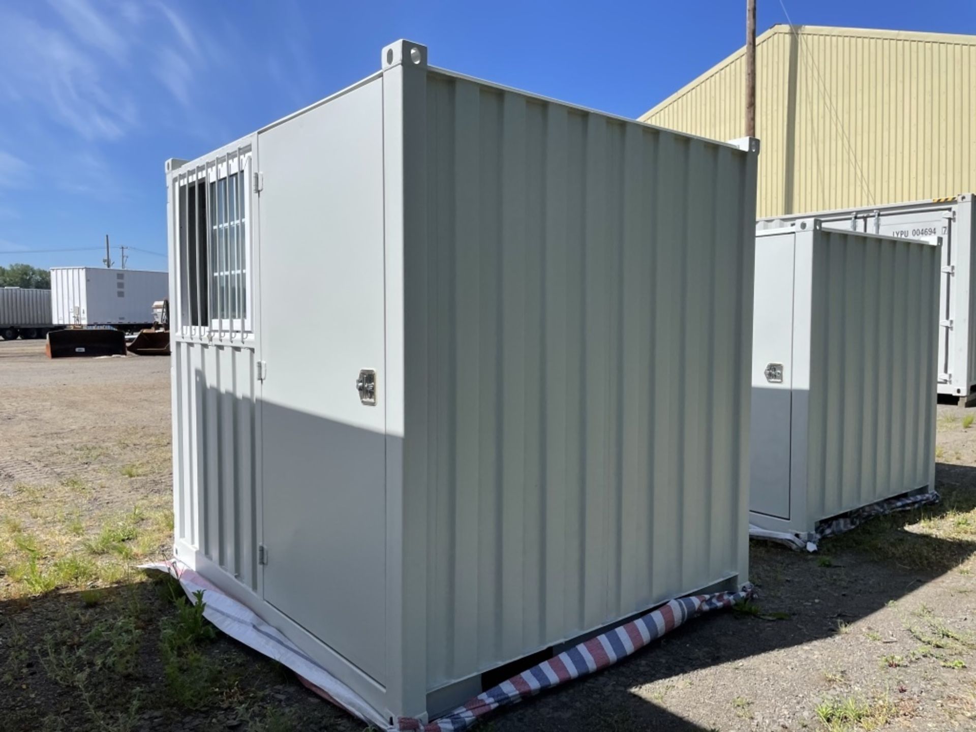 2021 8' Shipping Container - Image 4 of 5