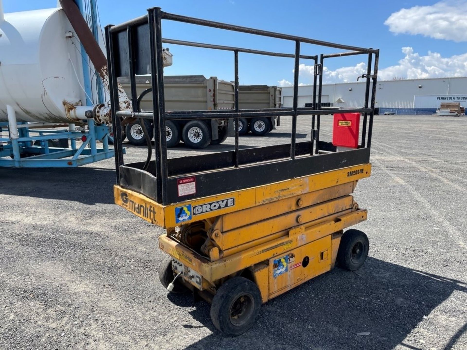 Grove SM2634E Scissor Lift