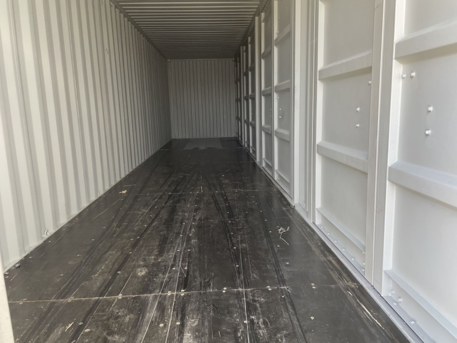 2021 40' High Cube Shipping Container - Image 5 of 5