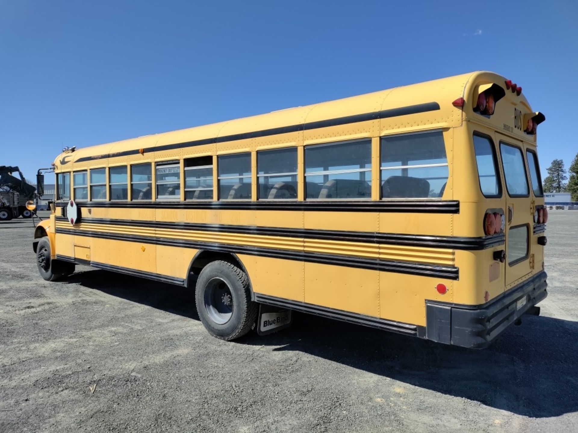 1993 International 3800 School Bus - Image 2 of 29
