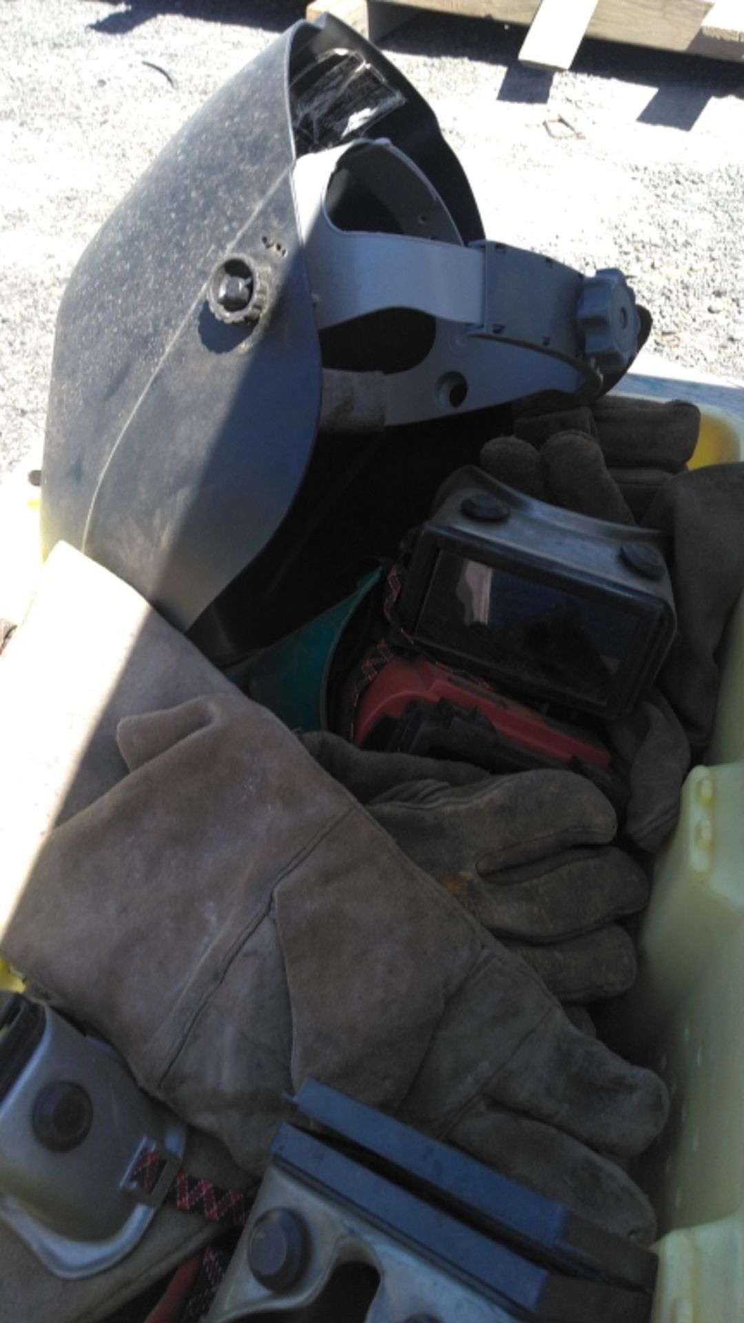 Welding Safety Gear - Image 3 of 3