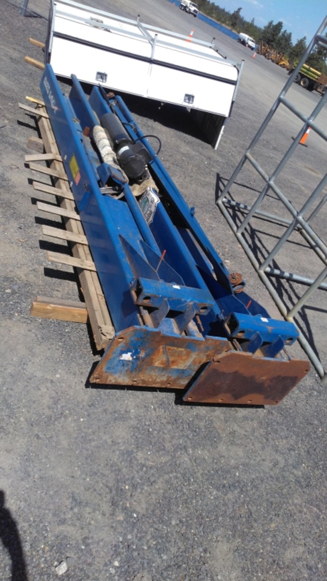 Bendpack Twin Post Auto Lift - Image 6 of 6