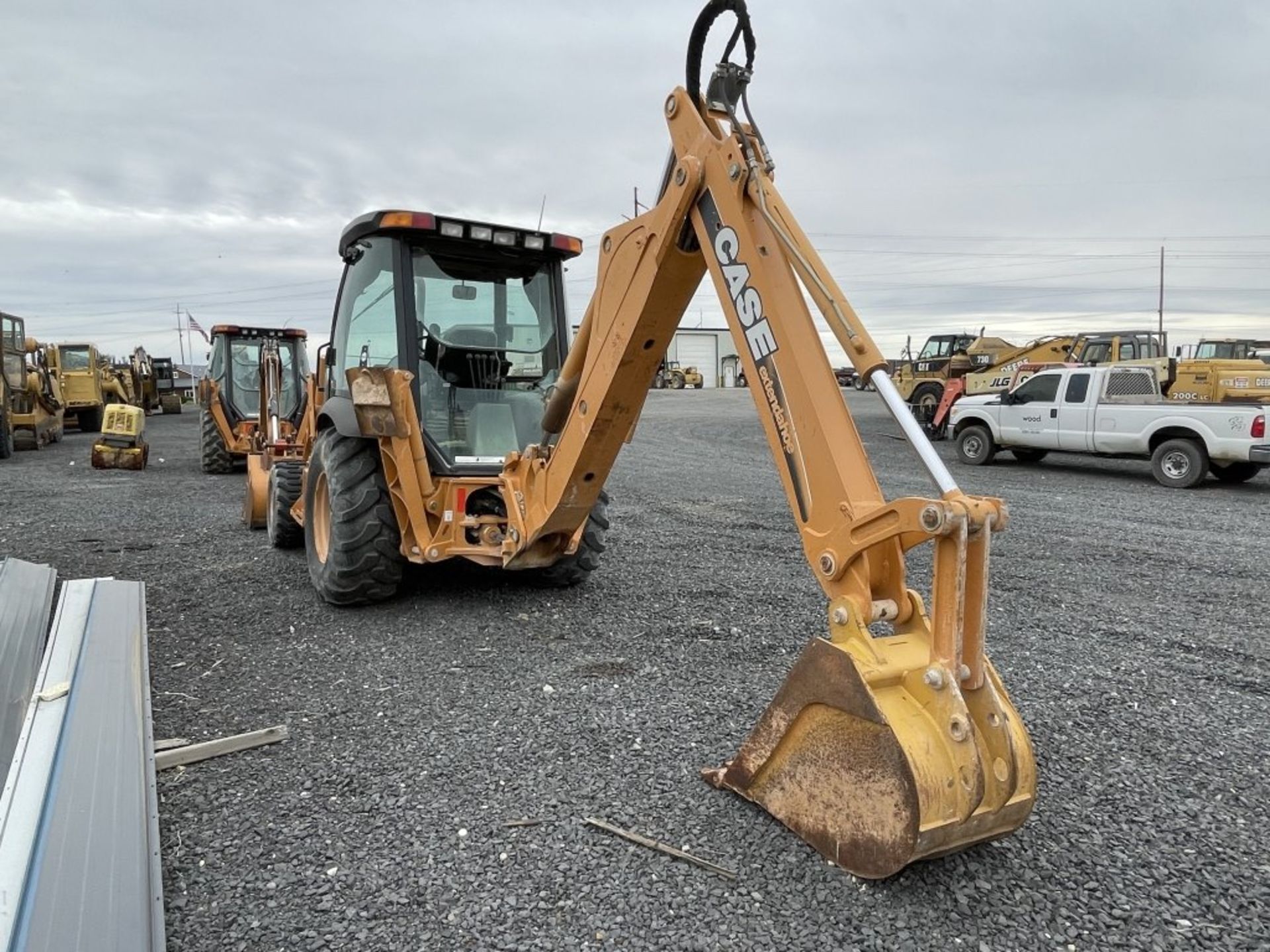 Case 580M Series 3 Loader Backhoe - Image 2 of 17