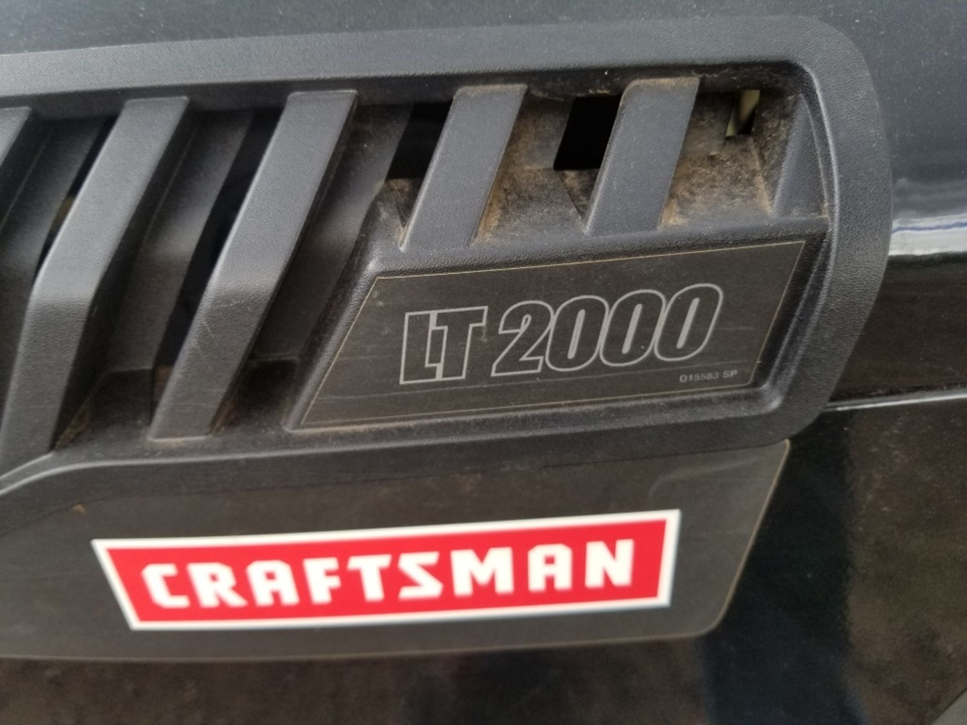 Craftsman LT2000 Ride-On Mower - Image 9 of 11