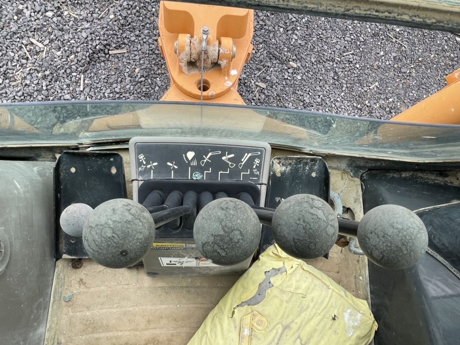 Case 580M Series 3 Loader Backhoe - Image 9 of 17