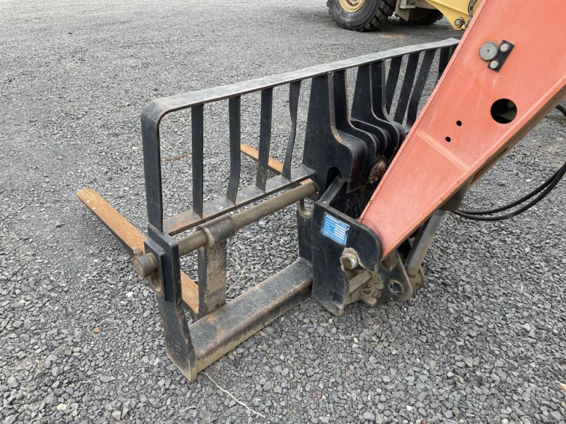 2004 JLG G9-43A Telescopic Forklift - Image 6 of 23