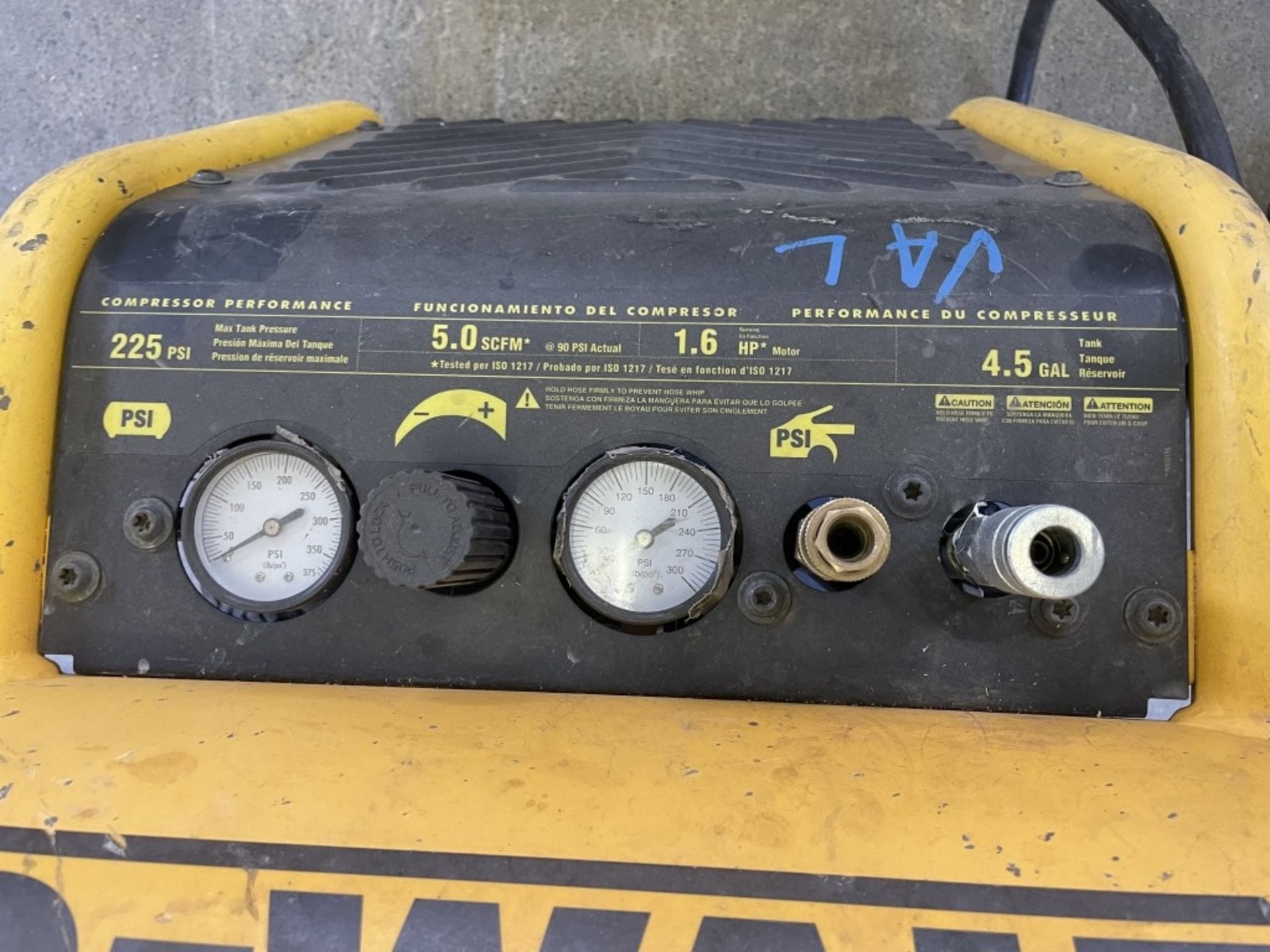 DeWalt Air Compressor - Image 3 of 4