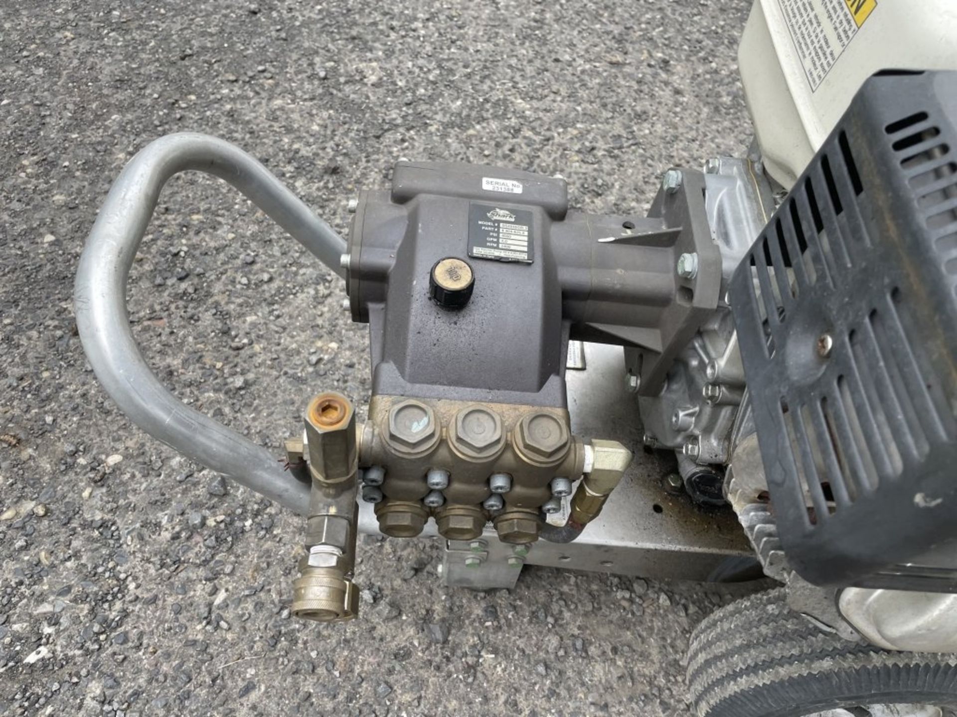 2016 Shark DGA383537 Pressure Washer - Image 6 of 9