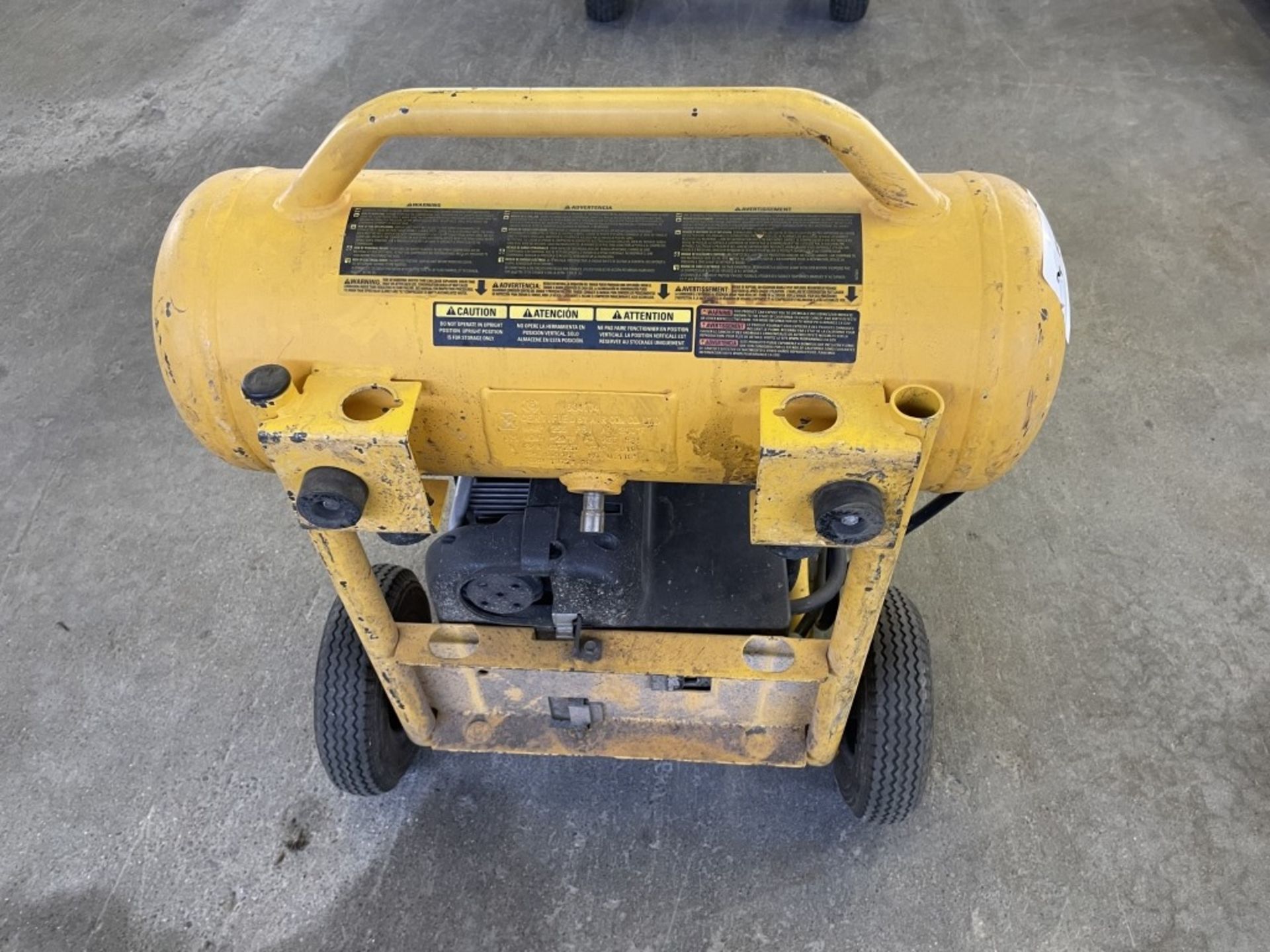 DeWalt Air Compressor - Image 2 of 4