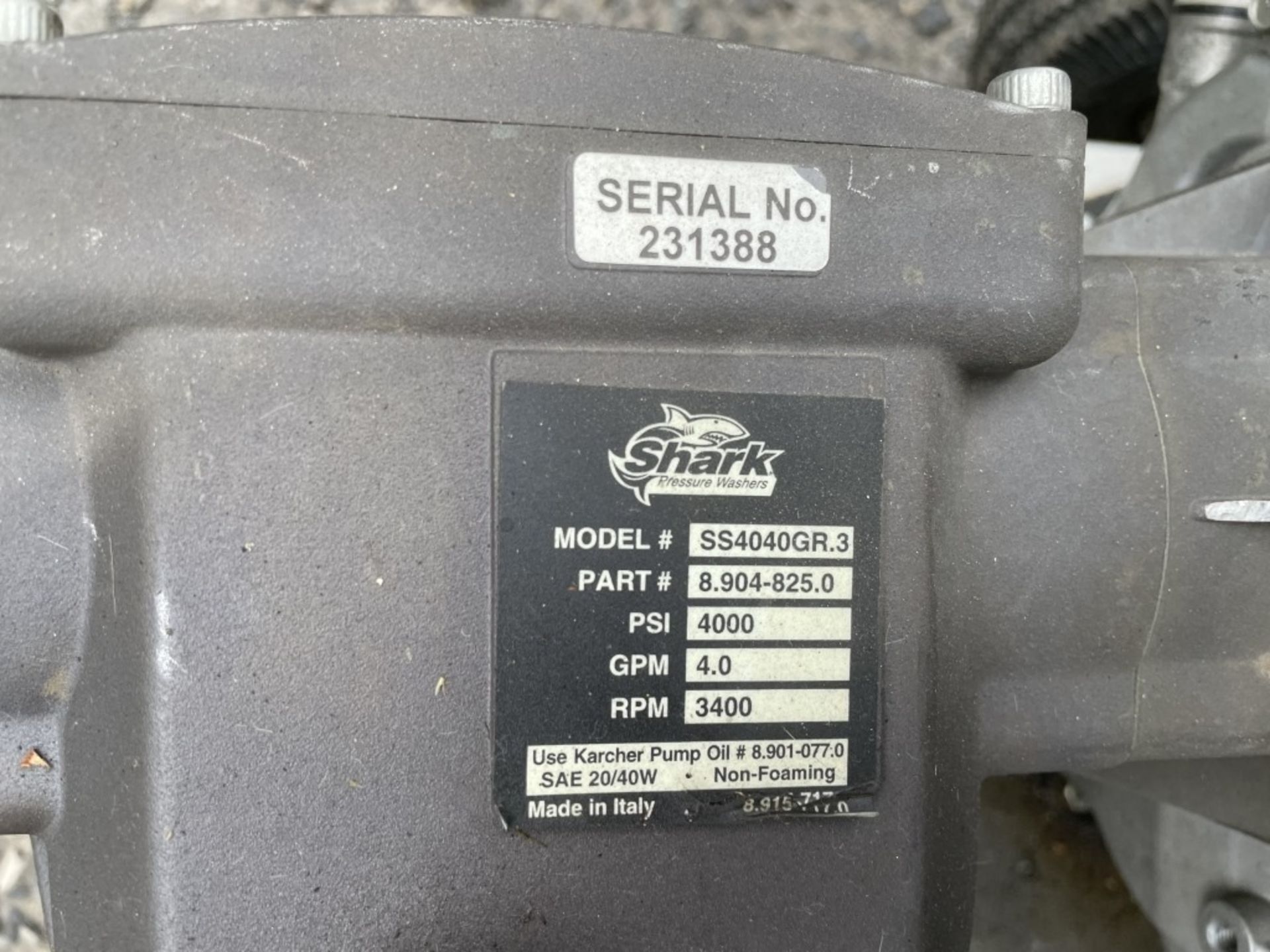 2016 Shark DGA383537 Pressure Washer - Image 7 of 9