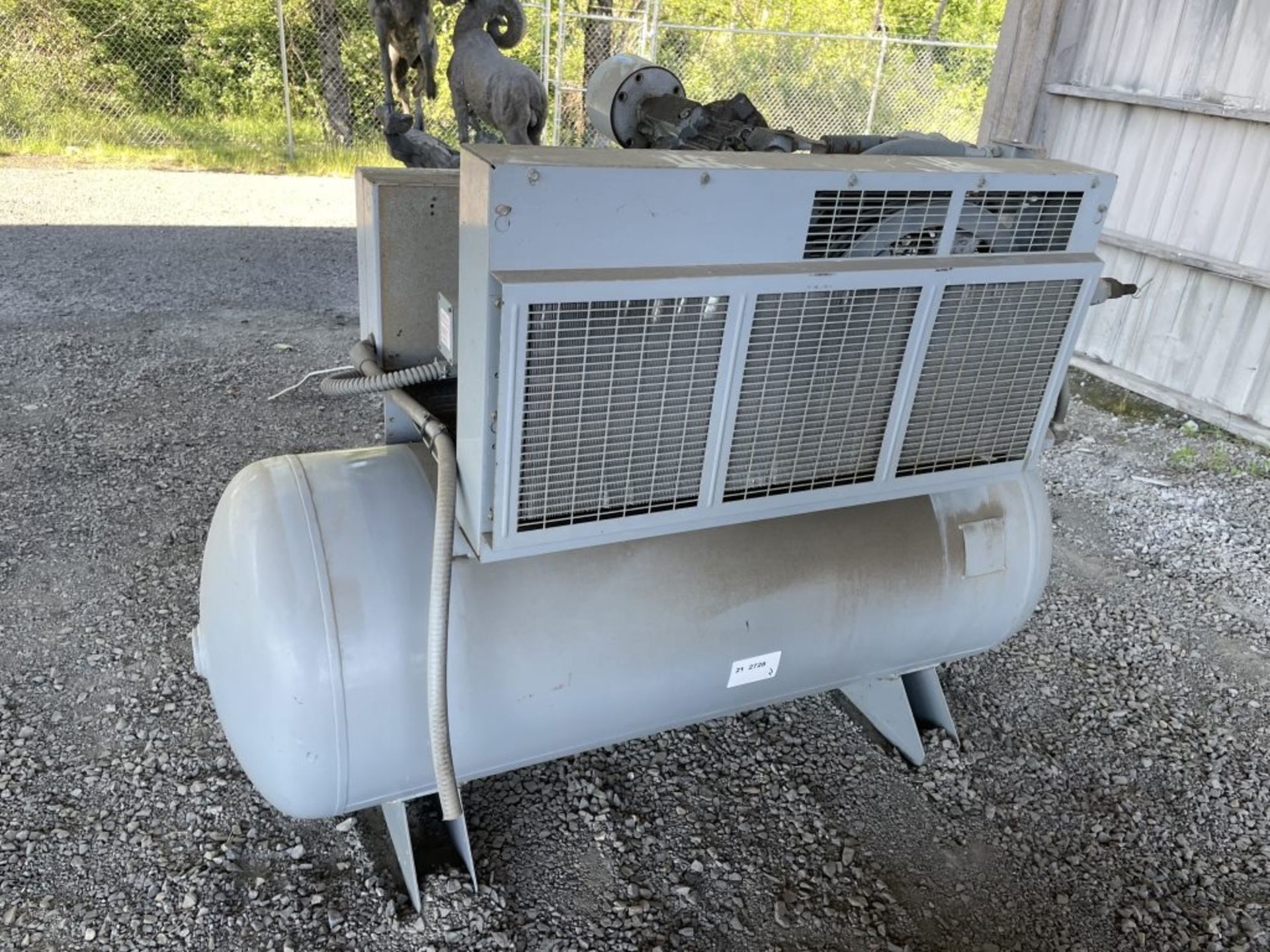 Ingersoll-Rand T30 Air Compressor - Image 2 of 8