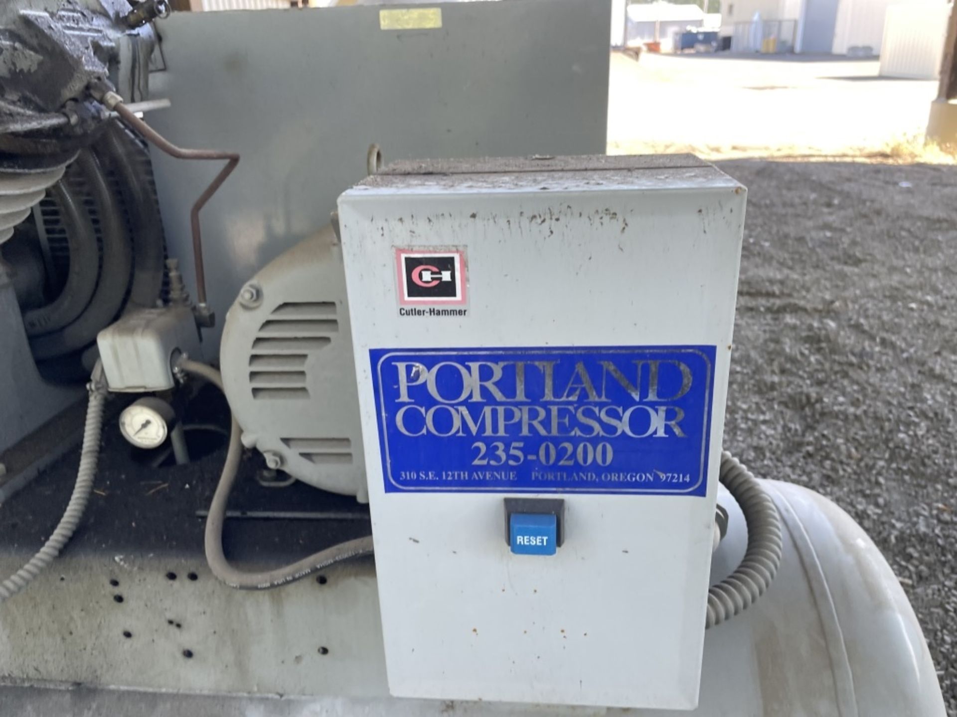 Ingersoll-Rand T30 Air Compressor - Image 5 of 8