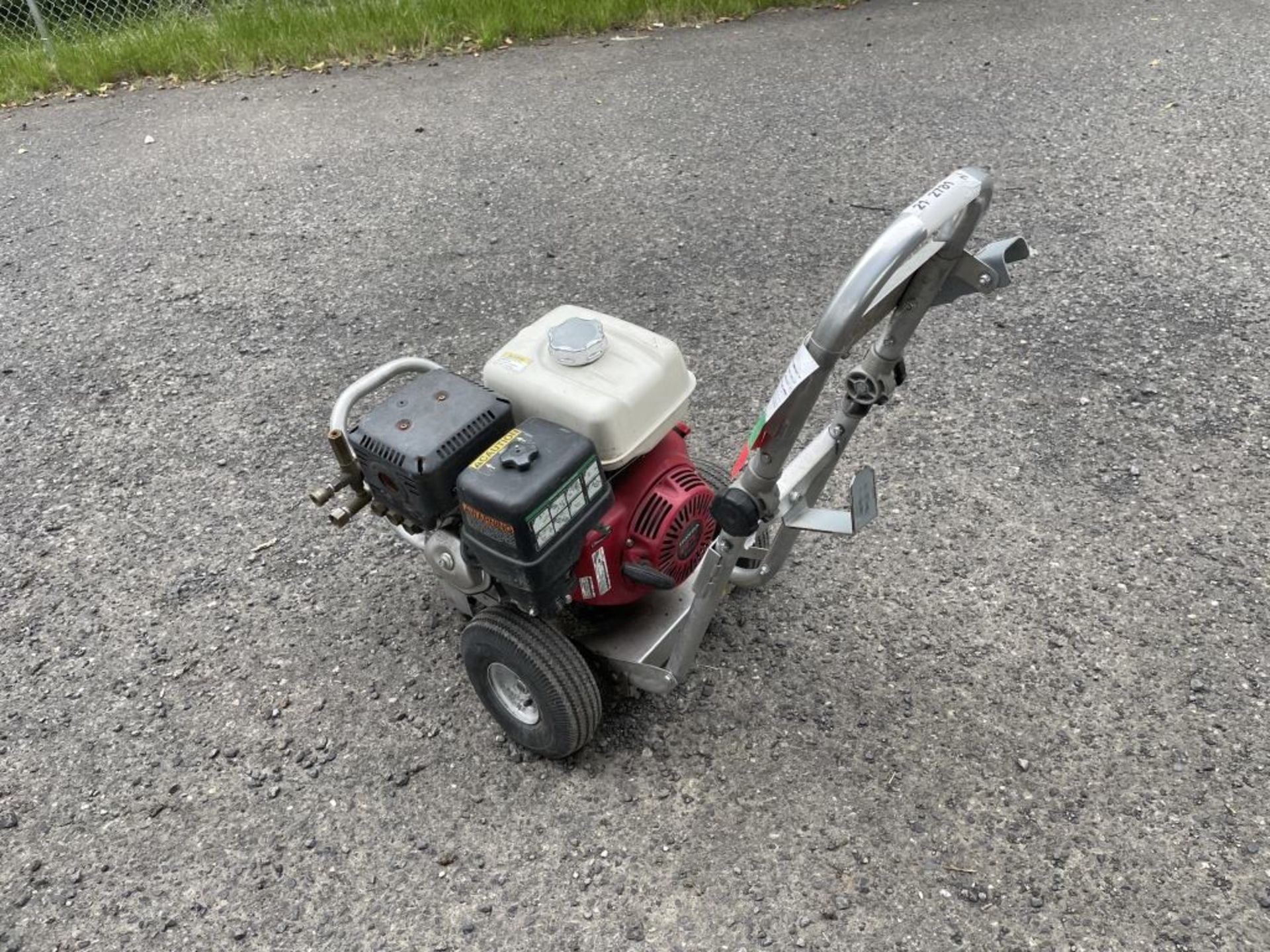 2016 Shark DGA383537 Pressure Washer - Image 4 of 9