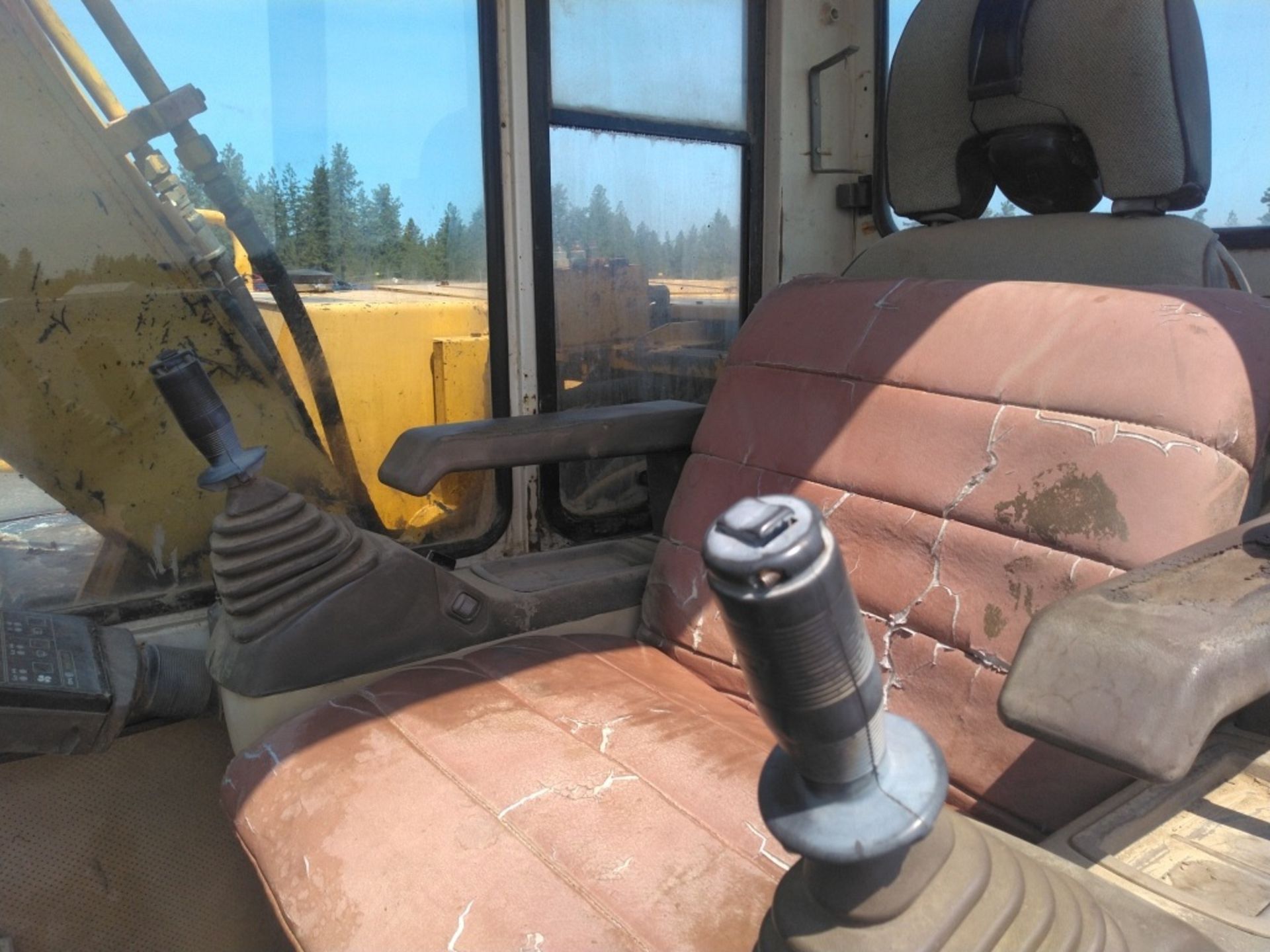 1990 Komatsu PC150LC-5 Hydraulic Excavator - Image 42 of 49