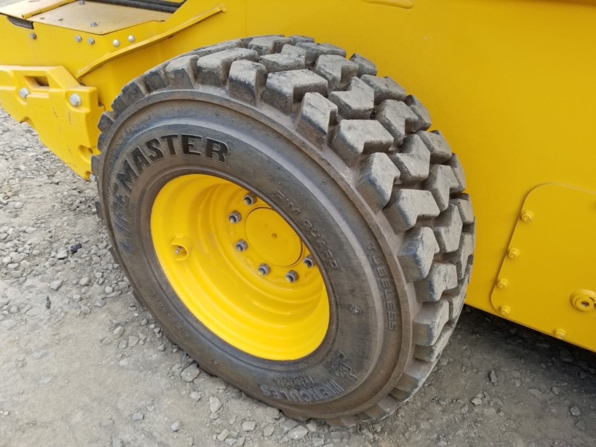 2018 John Deere 330G Skid steer Loader - Image 12 of 33