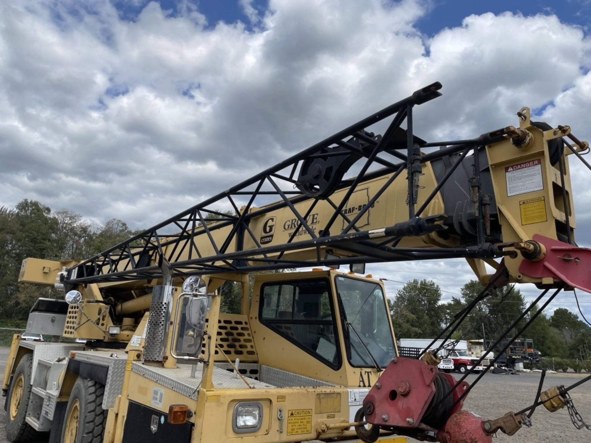 1993 Grove AT422 4x4 Rough Terrain Crane - Image 13 of 41